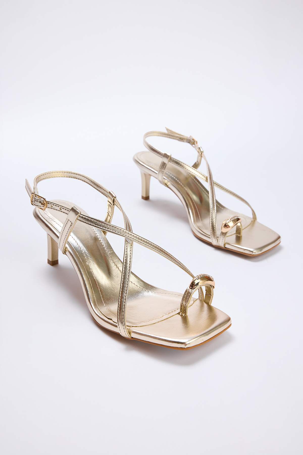 trendyol-shoes-womens-high-heels