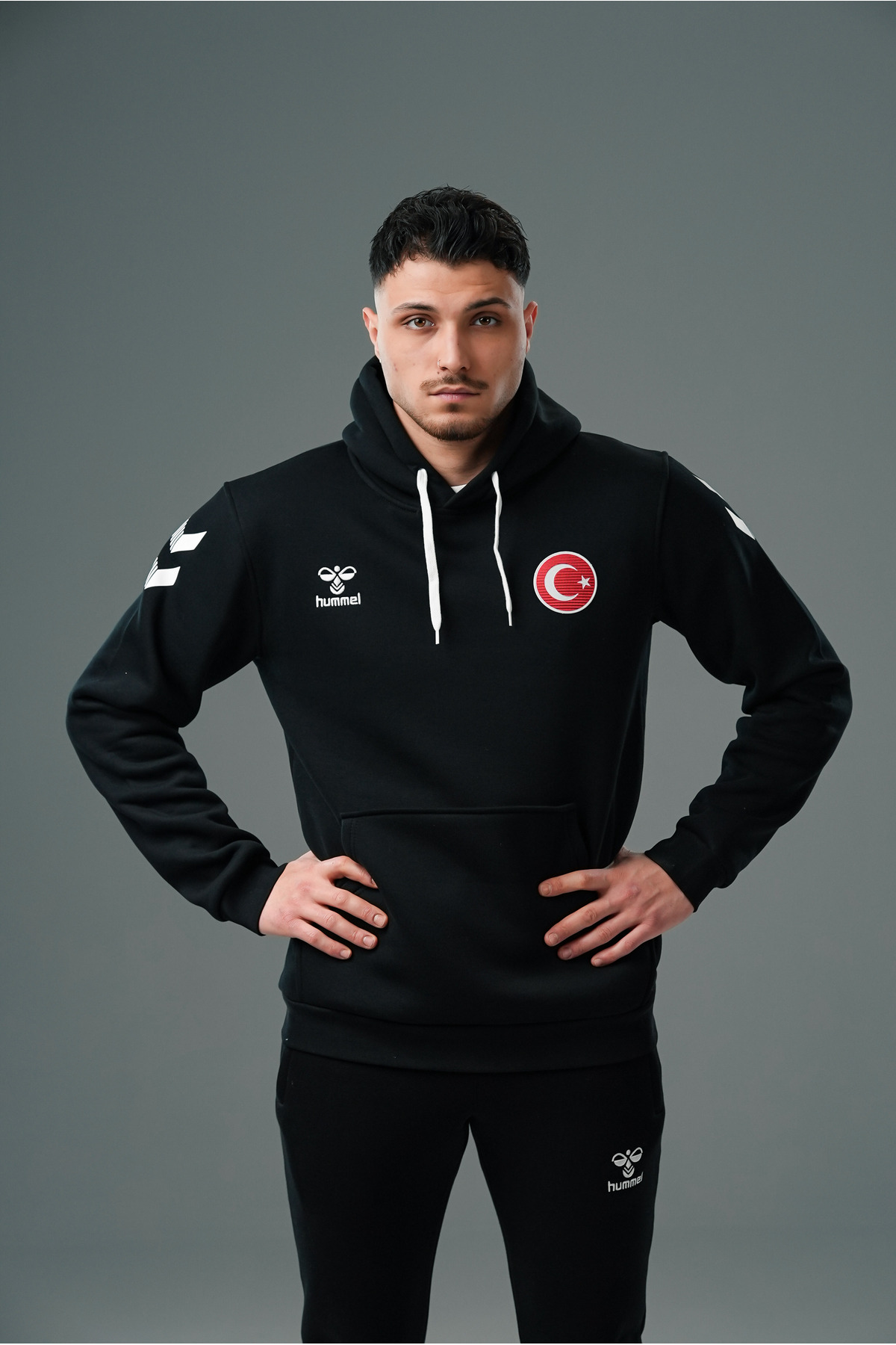 هودی نخی آرمین تیم ملی مشکی هامل سویشرت اسپرت hummel