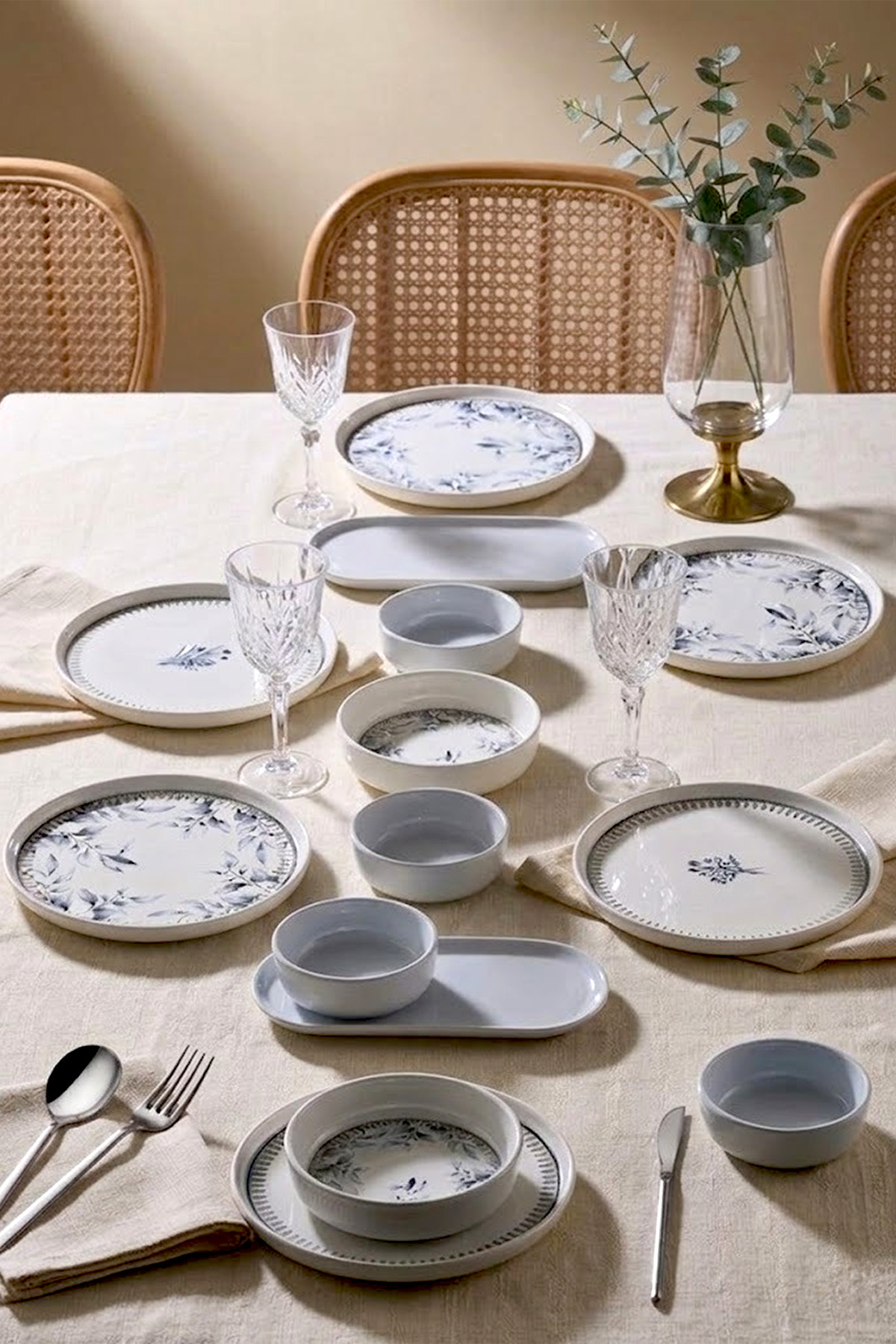 14-Piece Cold Flowers Breakfast Set for 6 -Luxury Breakfast Serving Set Plate