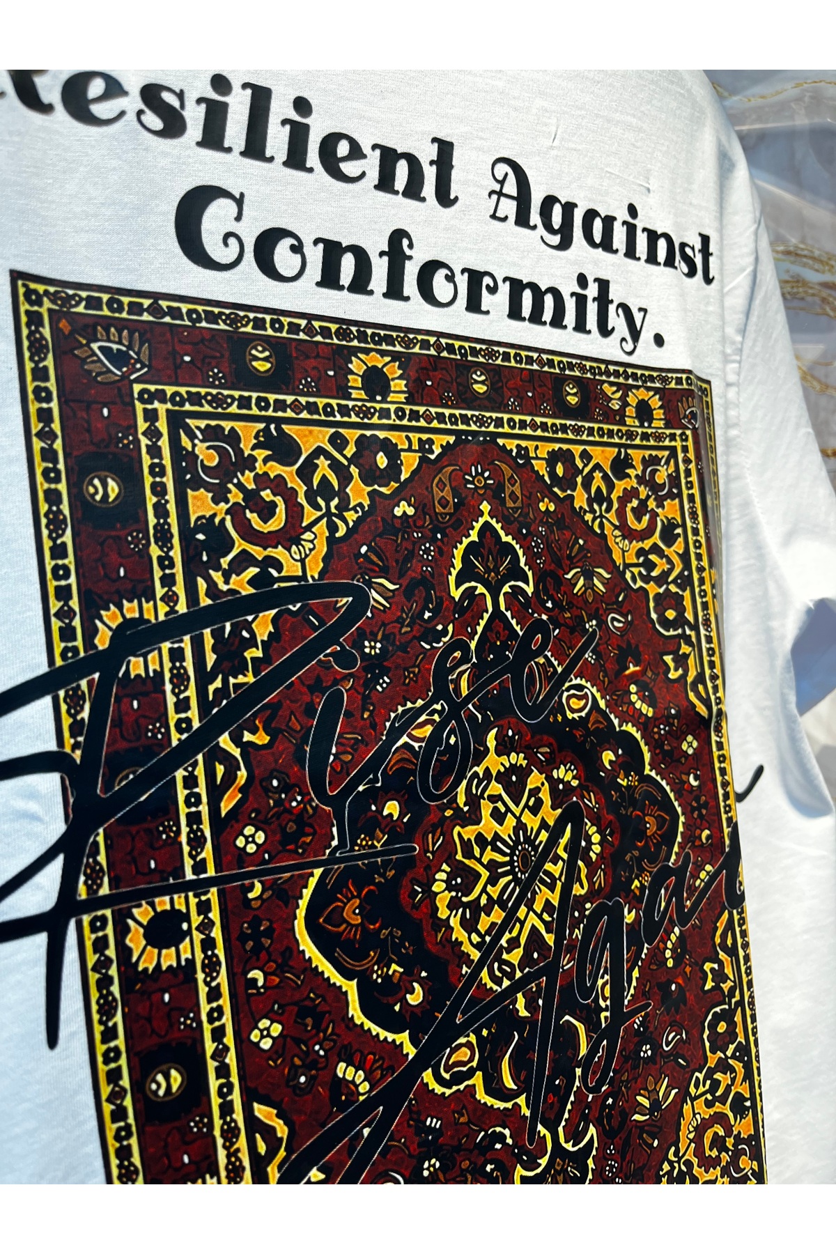 2003 Kilim Baskılı Beyaz Basic T-Shirt 2