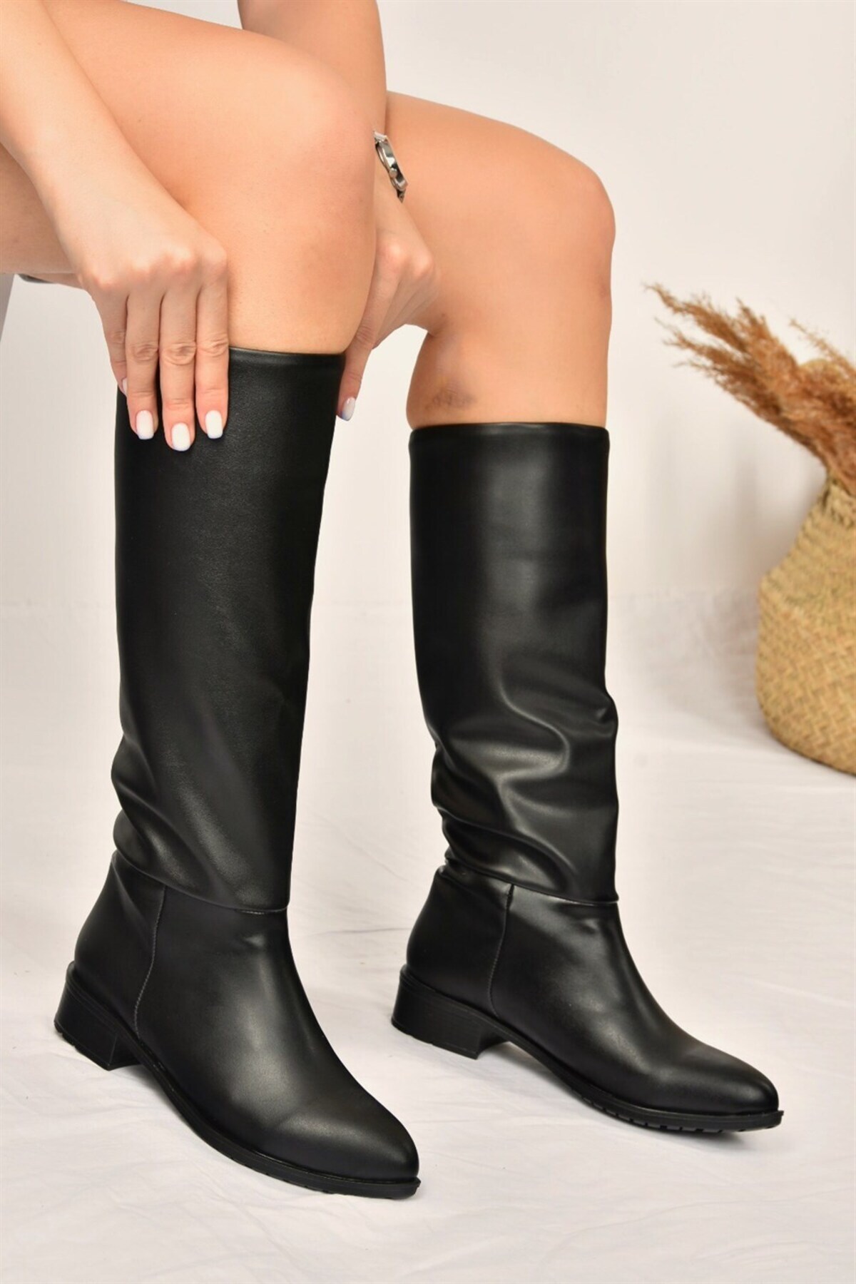 Fox Shoes Siyah Düz Taban Günlük Kadın Çizme L726600909 görsel 2