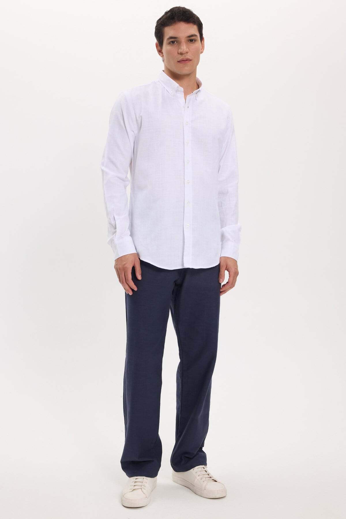 Erkek Slim Fit Dar Kesim %100 Pamuk Keten Doku Düğmeli Yaka Beyaz Gömlek — سفید DR230024-100 — تصویر 3 از 9