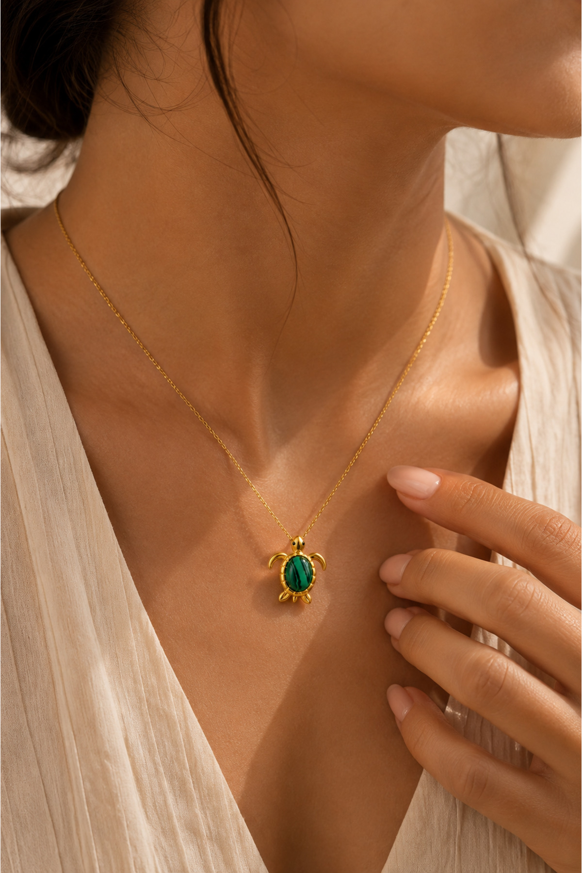 Spossy Silver Jewelry 925 Ayar Gümüş Gold Kaplamalı Yeşil Malakit Taşlı Kaplumbağa Kolye görsel 4