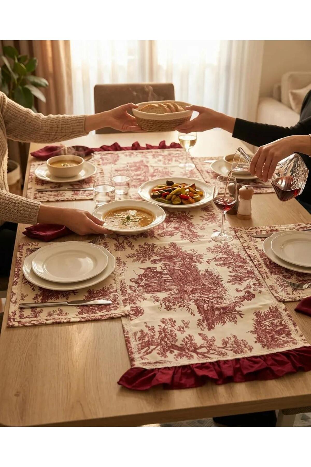 Bordo Desenli Masa Runner ve 4'lü Amerikan Servis Seti Runner + Servis