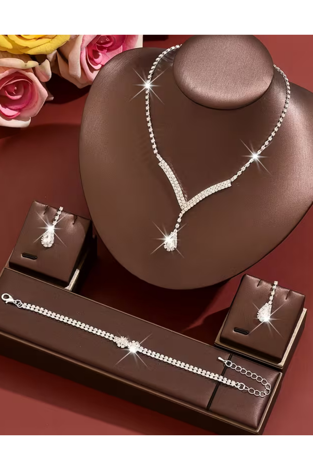 V Model Şık Zirkon Damla Taşlı Su Yolu Gümüş Kaplama 3 Lü Takı Seti ( Düğün, Nişan, Kına, Abiye, Günlük, Davet )