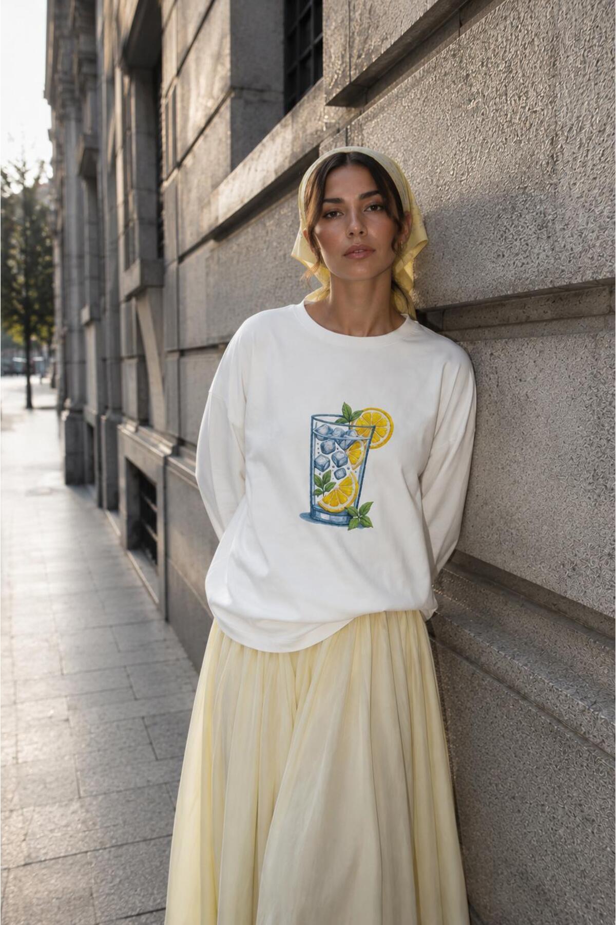 Hira Clothing White Churchill Printed Long Sleeve Cotton T-Shirt\Blouse Suitable for Hijab