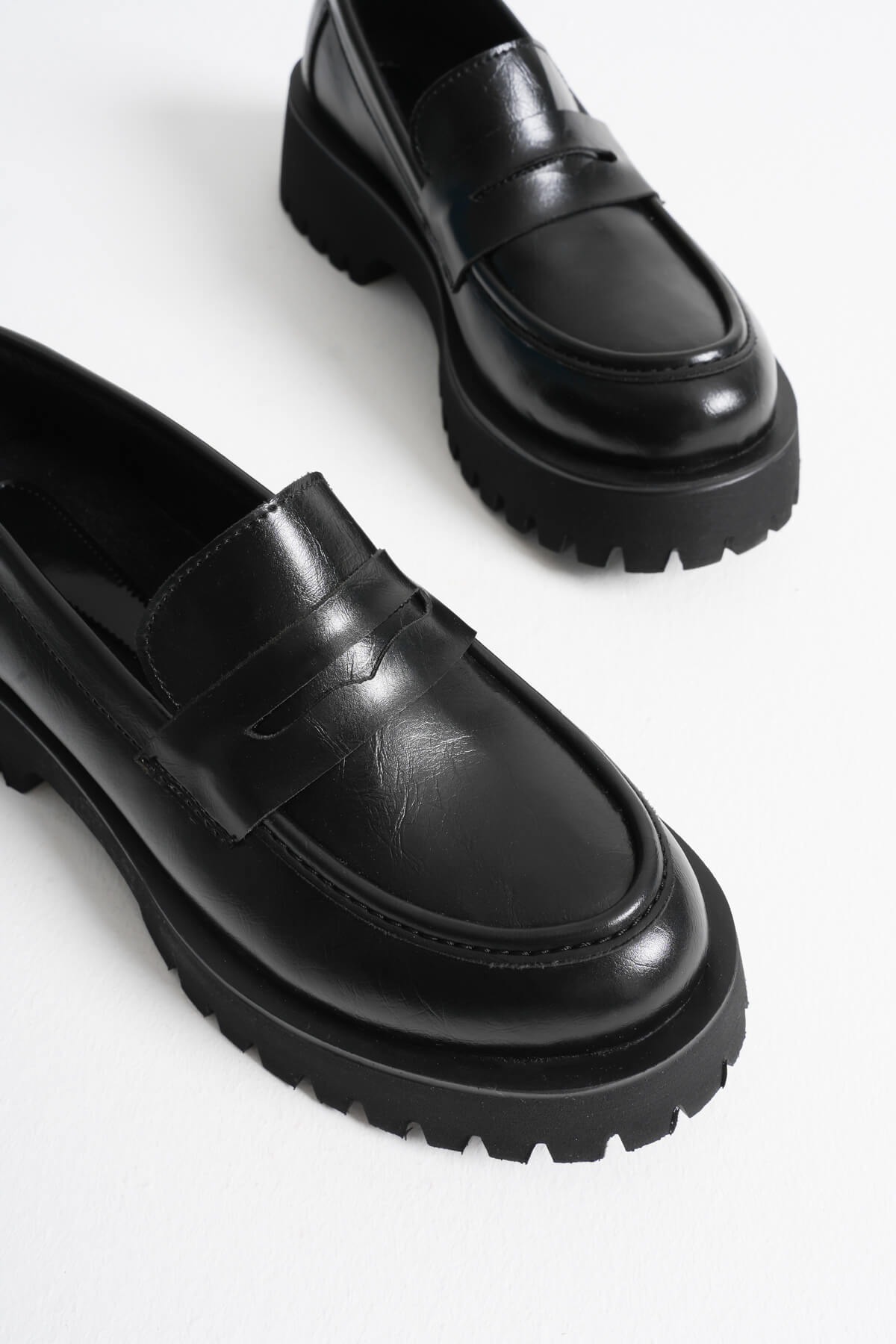 Cool Feet Kadın Siyah 4cm Kalın Tabanlı Loafer Ayakkabı görsel 7