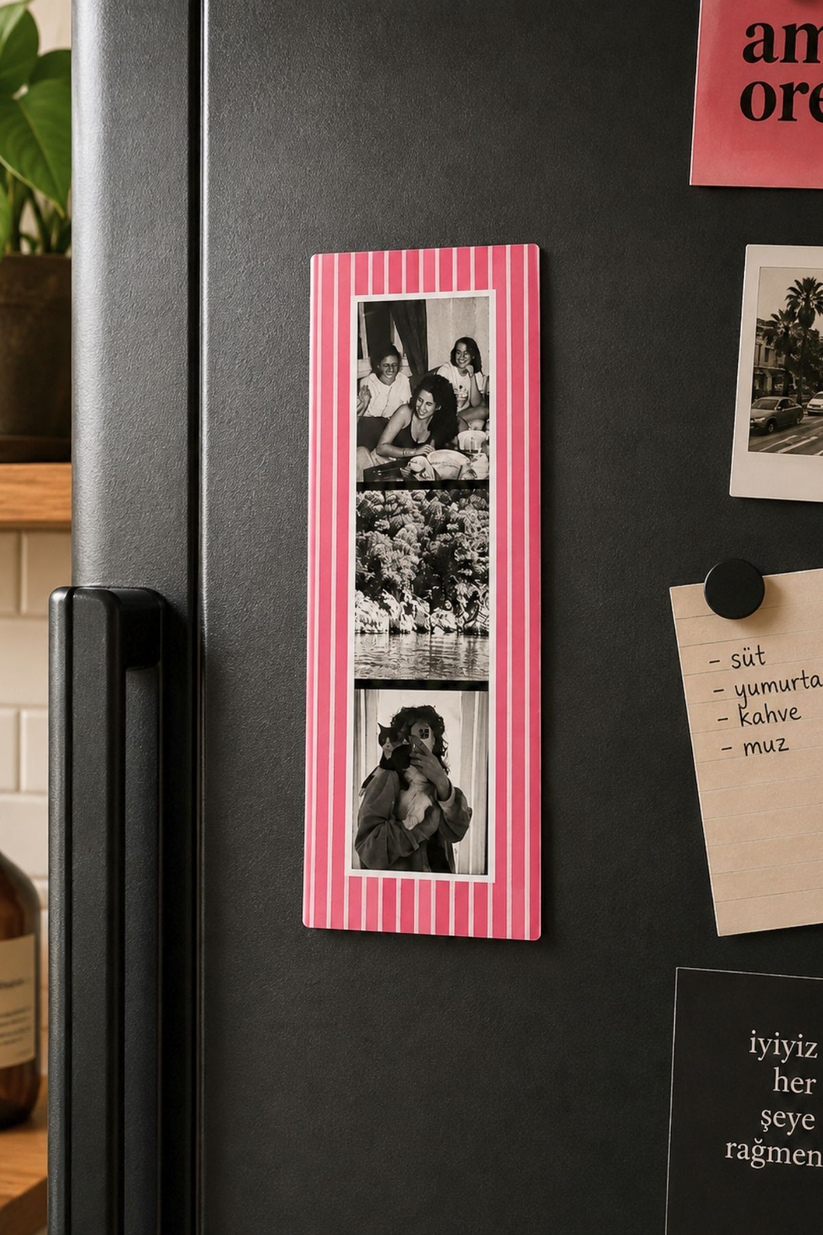 Çizgili Magnet Fotoğraf Çerçevesi – Pembe
