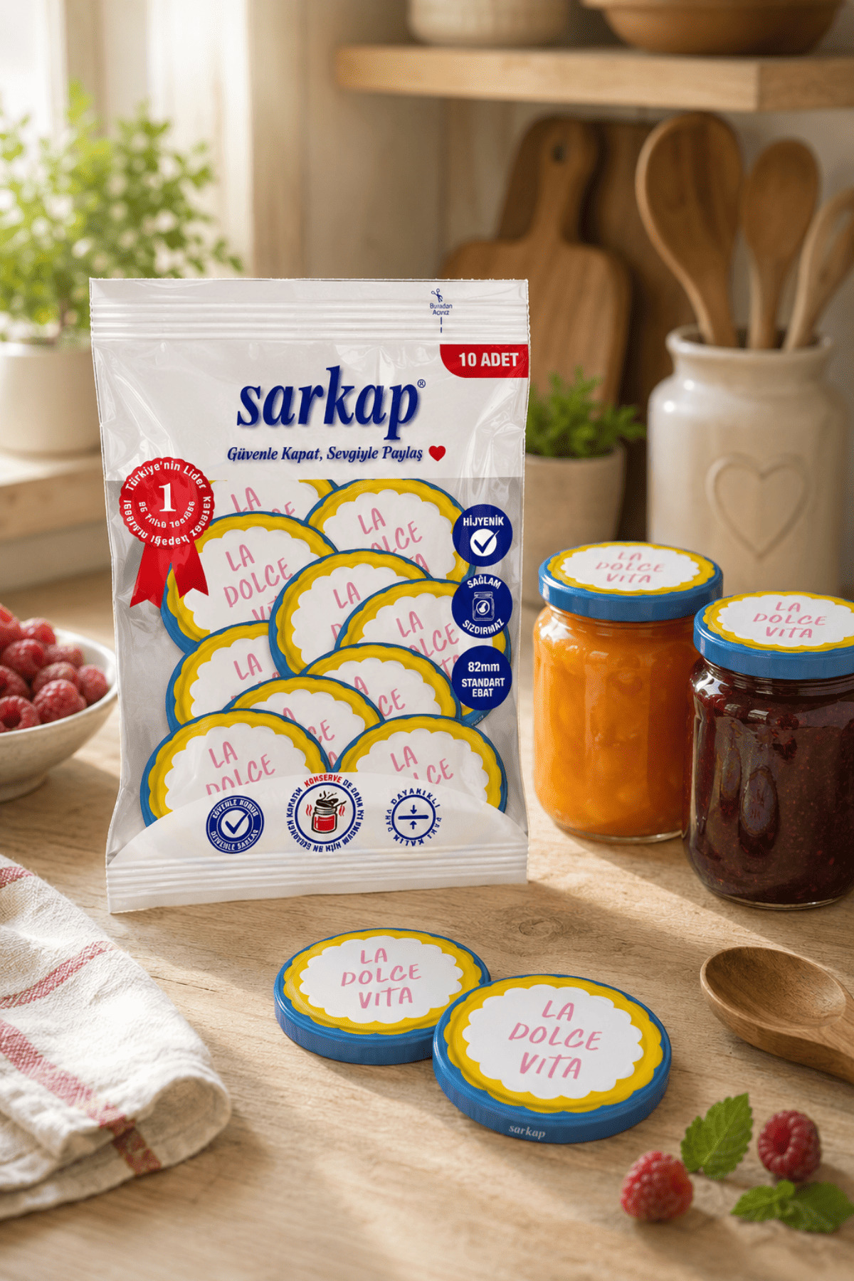 10 Pieces of Jar Lids with Hygienic Packages Dolce Vita Patterns 82 mm - La Dolce Vita Yellow & Blue