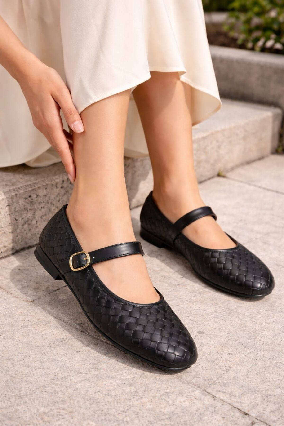 MAYA SHOES Siyah Örgü Yuvarlak Burunlu Kapalı Baretli Ortopedik Babet görsel 4