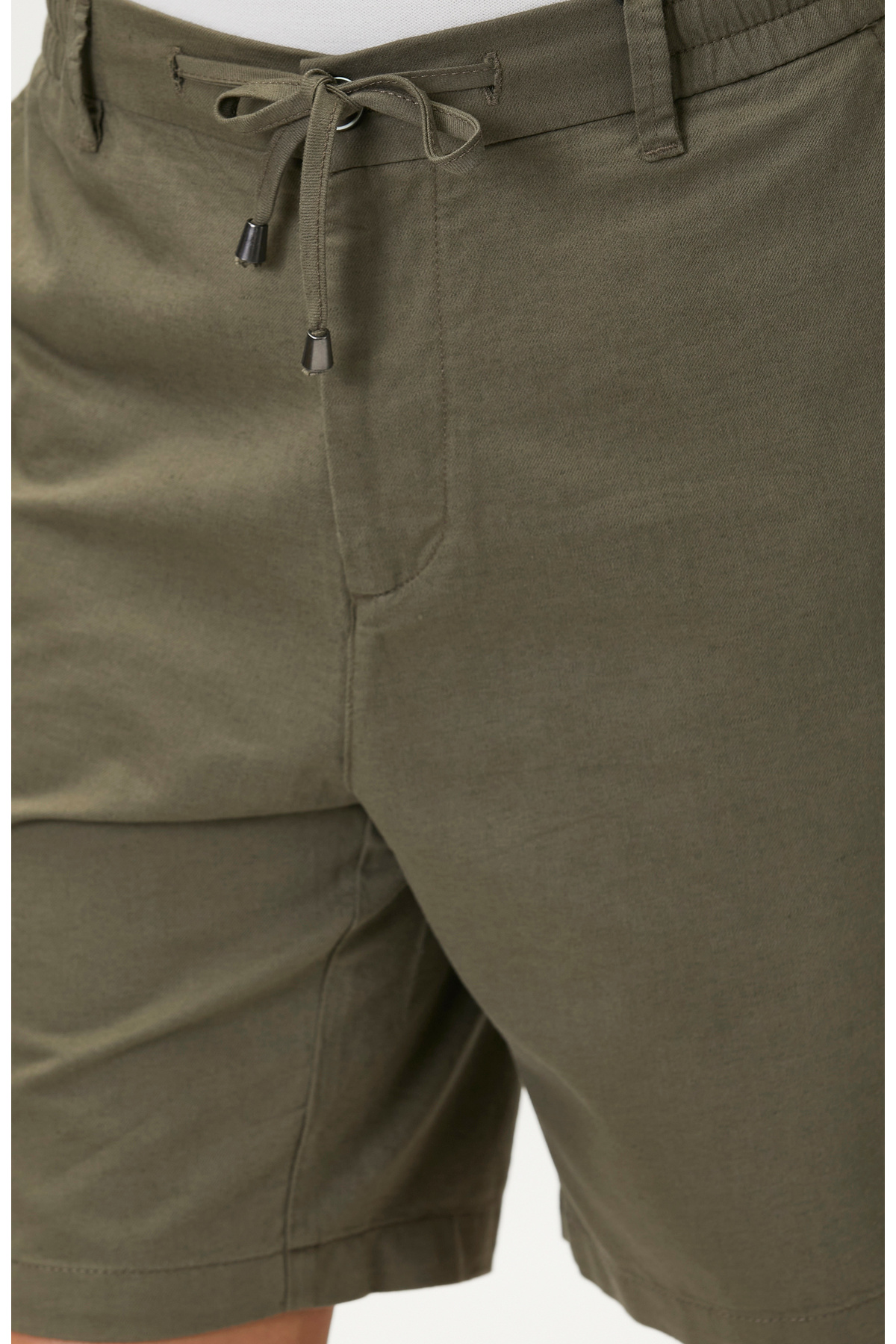 Network Slim Fit Haki Keten Karışımlı Dokuma Şort görsel 4
