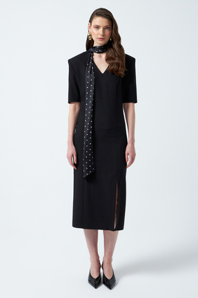 NAGRADA Puantiye Fularlı Yırtmaçlı Vatkalı Midi Elbise - Siyah
