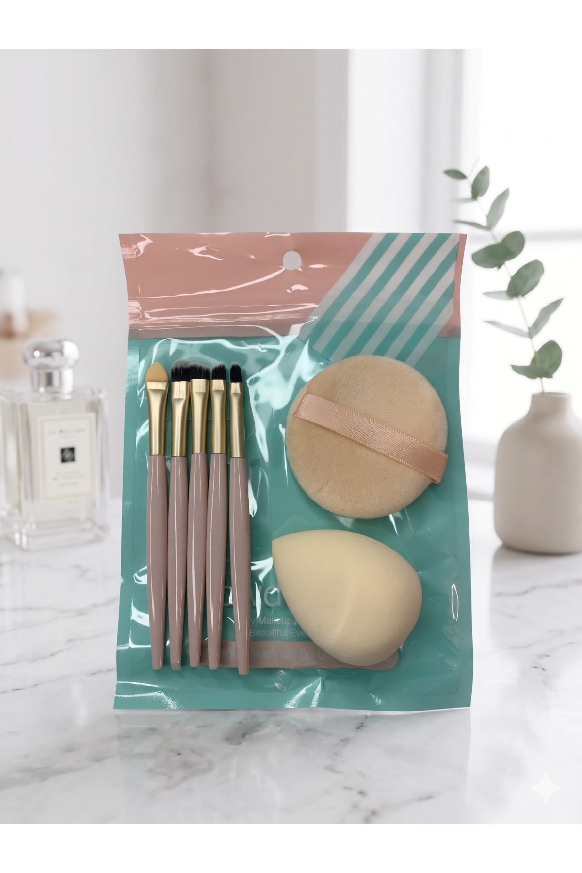 ست آرایش 7 تکه مسافرتی کاربردی مدل نود - 5 براش، 1 پودر پودری و 1 اسفنج آرایشی — MAKEUP-SET-03 — تصویر 2 از 2