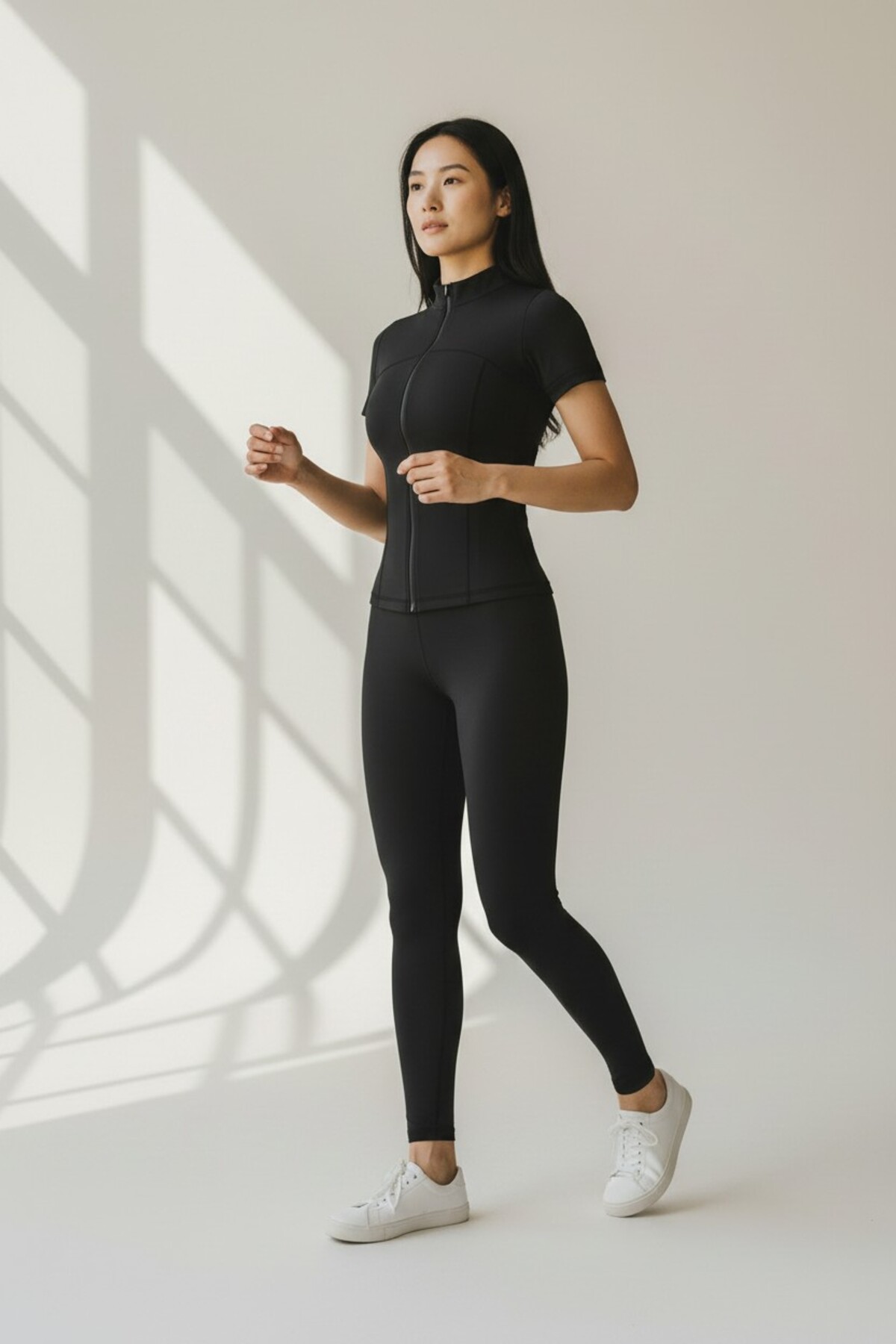 lae linalp Kadın Spor Ceket- Tam Fermuarlı Kısa Kol Slim Fit görsel 2
