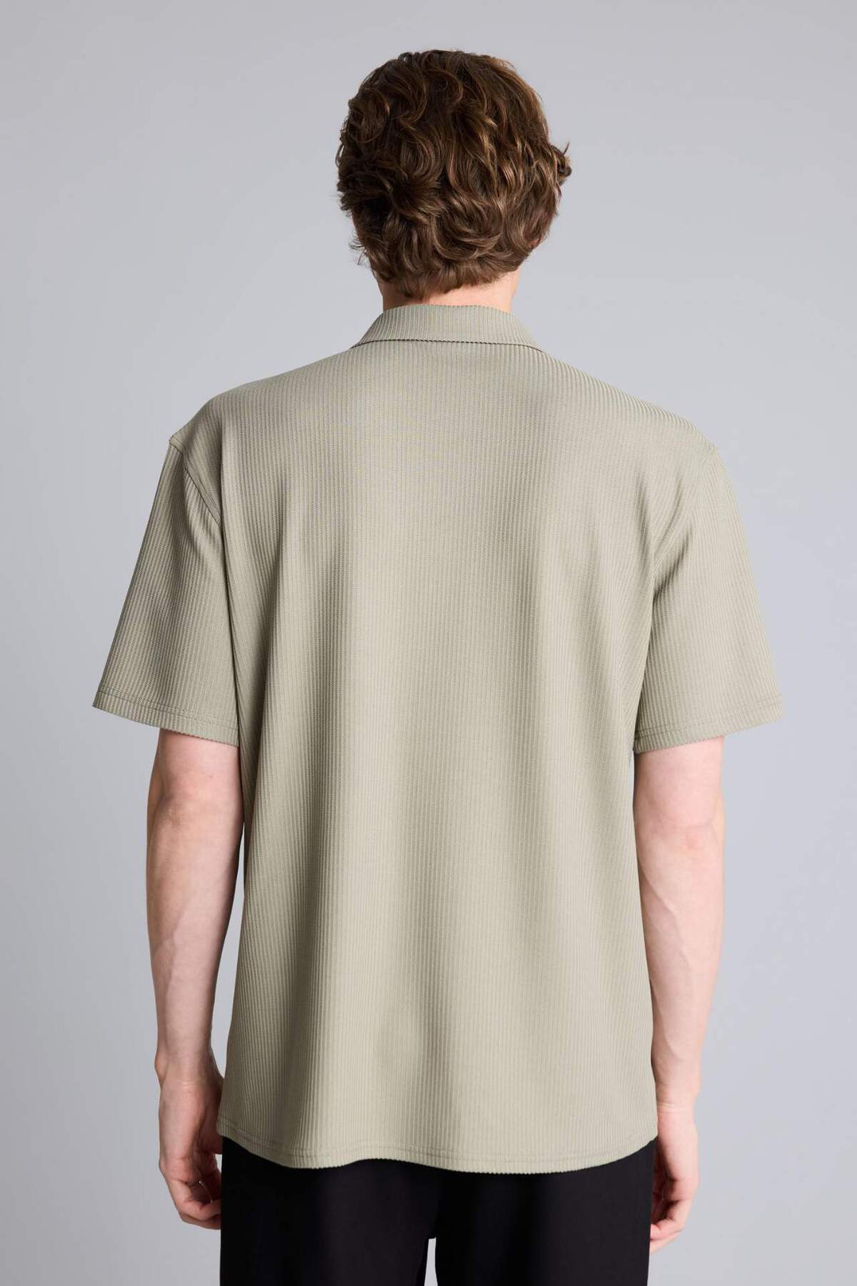 Regular Fit Polo Yaka Yazlık Kısa Kollu Gömlek E1211AX25SM — خاکی — تصویر 5 از 5