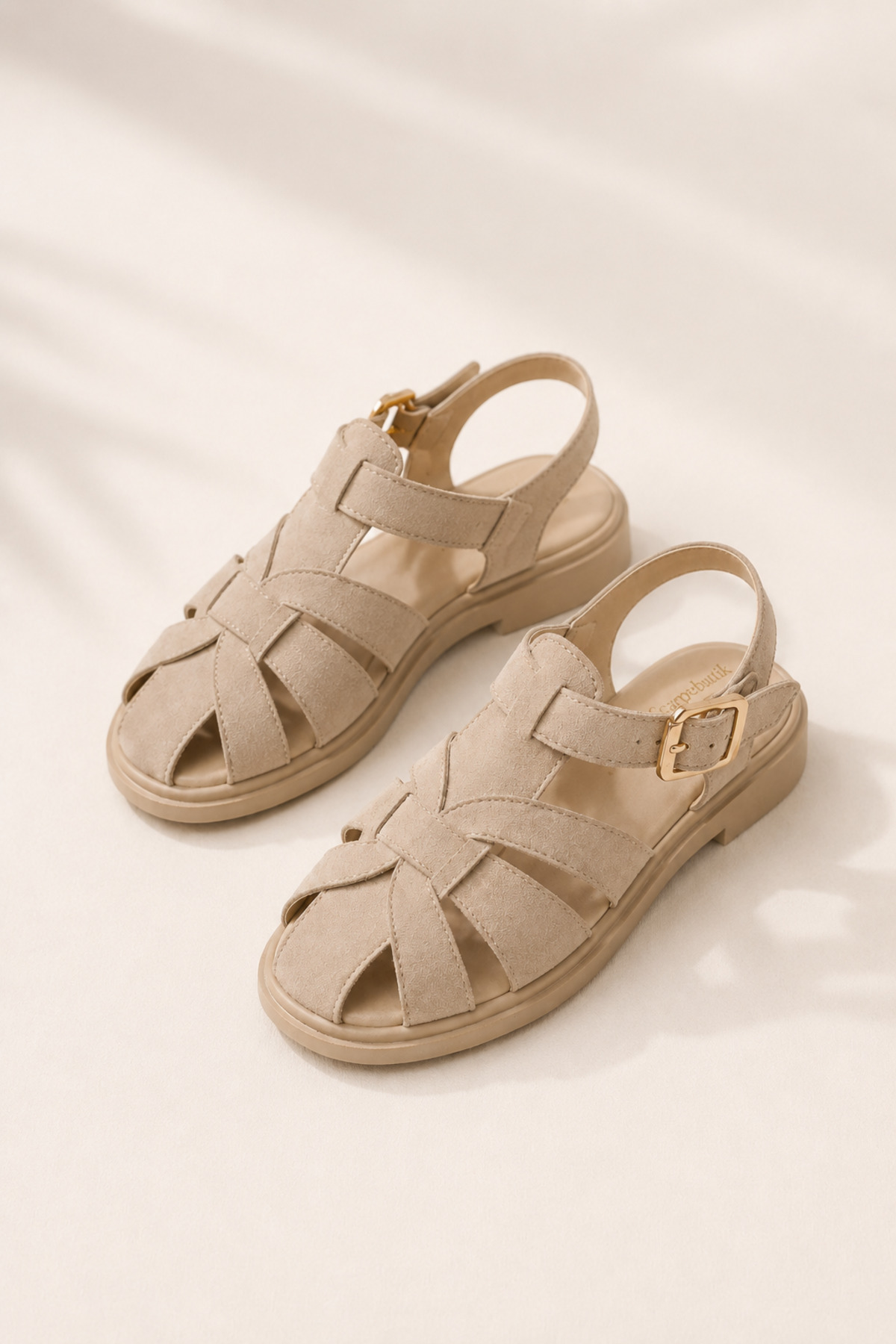 Scarpebutik Kadın Bej Süet Kafes Toka Detaylı Sandalet görsel 2