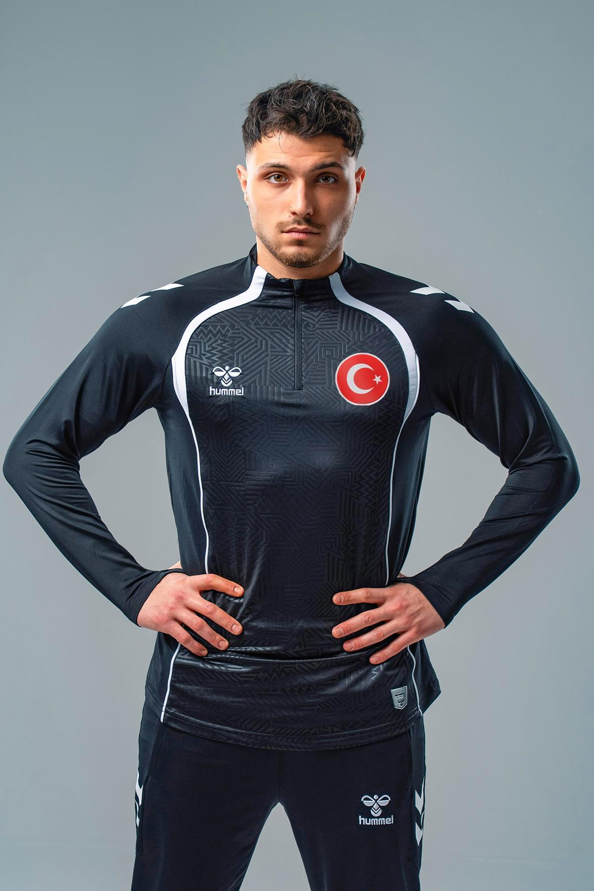 تاپ ورزشی تمرینی تیم ملی تارگت، مشکی هامل ست لباس و شلوار ورزشی hummel