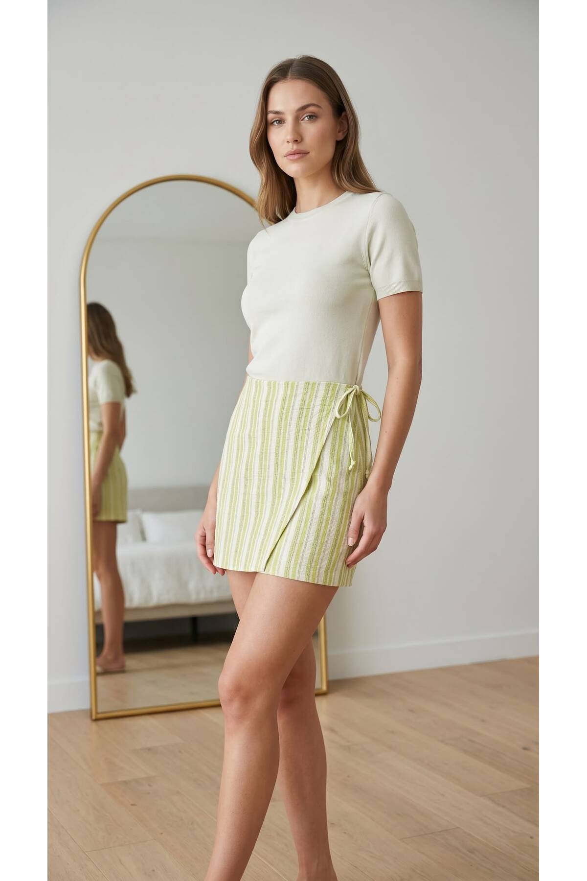 Women's Green Striped High Waist Zip Fastening Detailed Asymmetrical Skirt