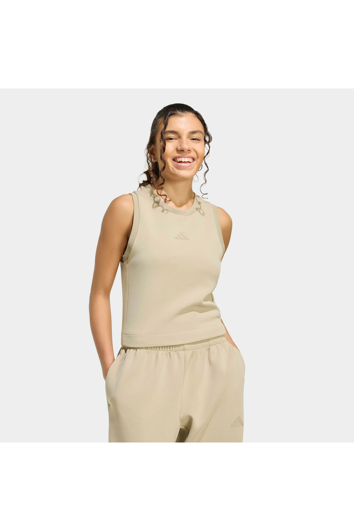 تیشرتزنانهadidasبژ تیشرتزنانهadidasبژ