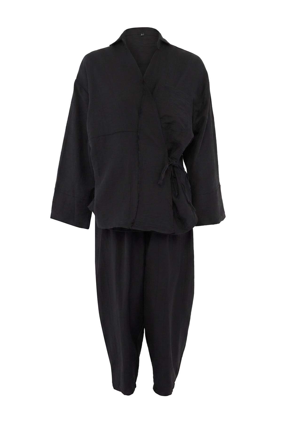 Trendyolmilla Siyah Kruvaze Bluz Pantolon Takım TWOSS26AU00256