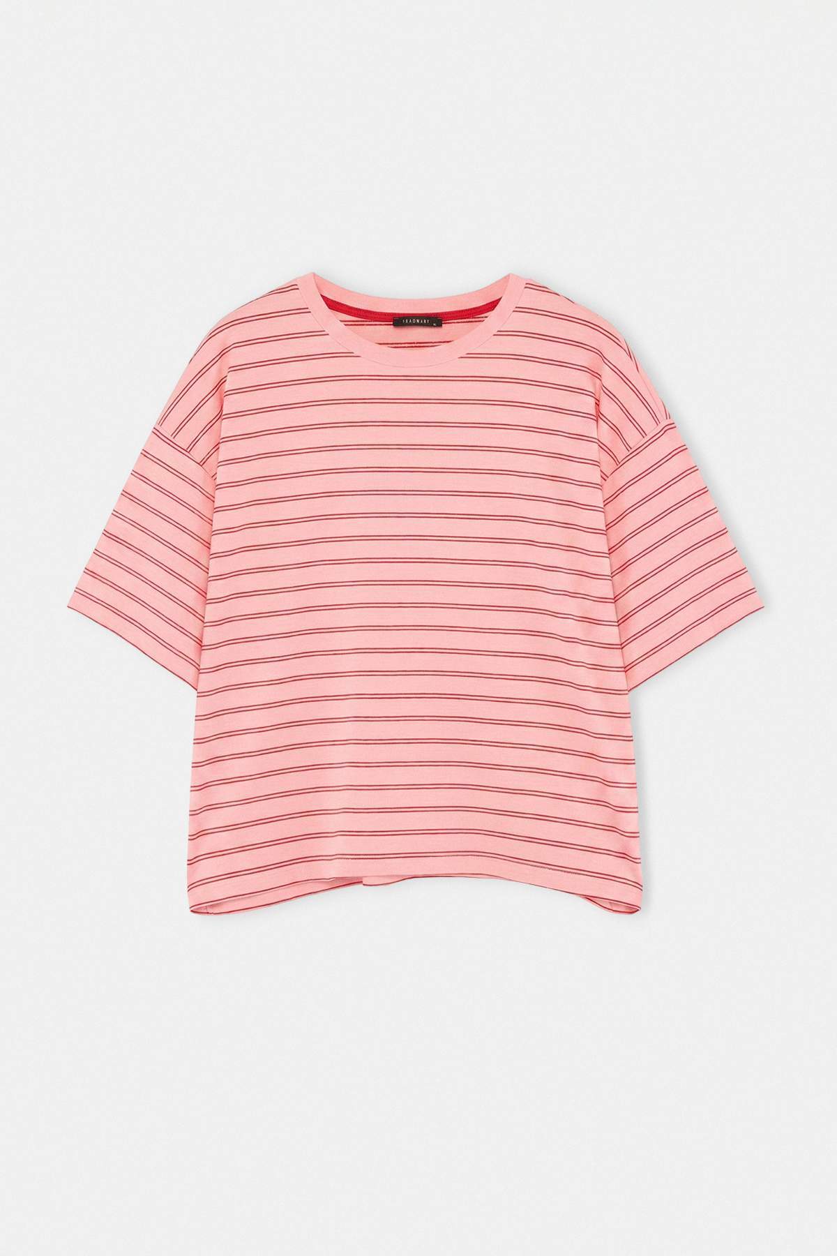Trendyolmilla Curve Pembe Çizgili Boxy/Relaxed Kalıp Kısa Kollu Pamuk Karışımlı Örme T-Shirt TBBSS26BF00088