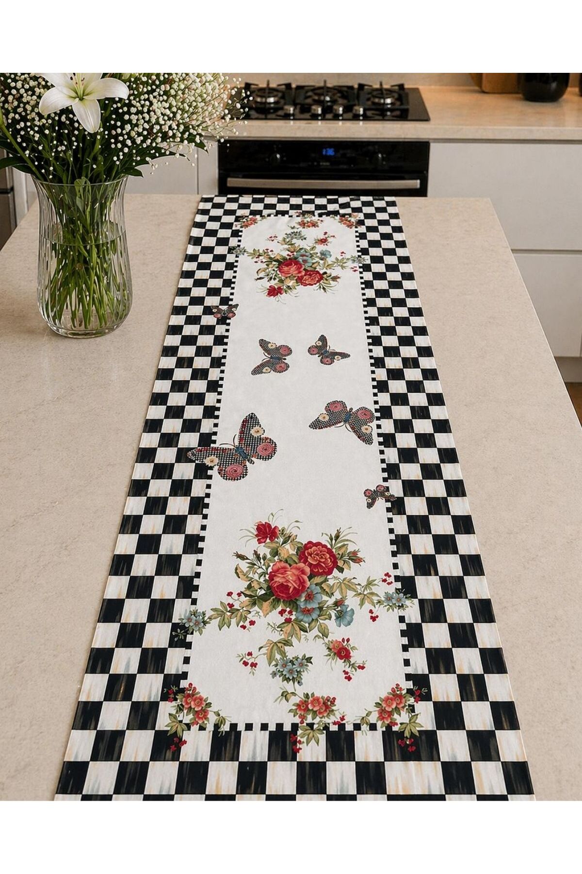 Checkered Butterfly Pattern Runner Set
