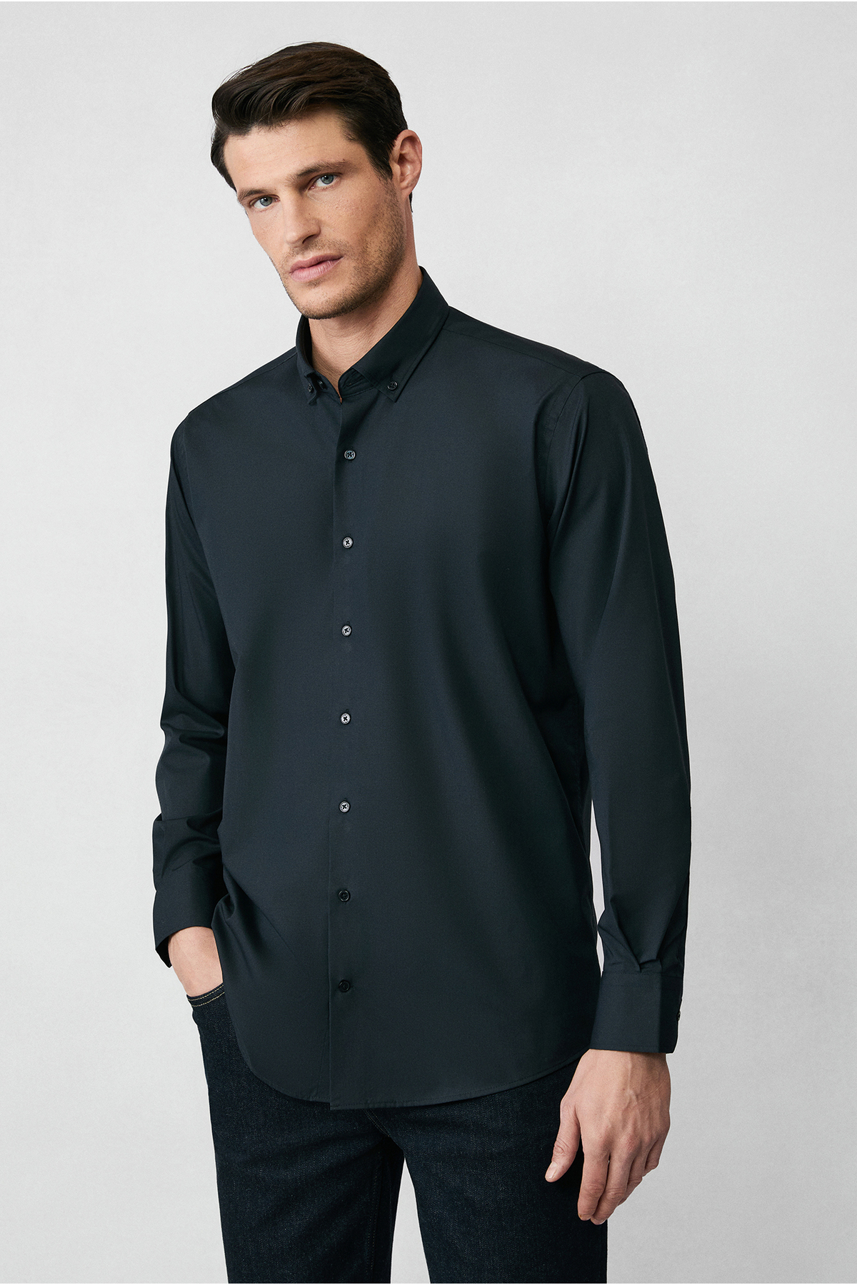 Kiğılı Uzun Kol Regular Fit Düğmeli Yaka Pamuklu Non Iron Ütü Gerektirmeyen Gömlek görsel 4