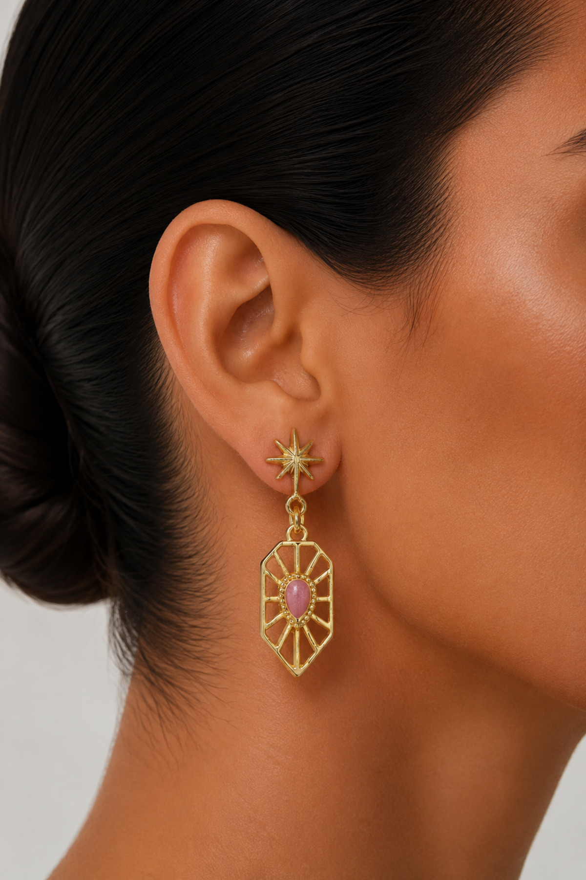 Lumière Women's Yellow Steel Swing Earrings Star and Pink Detailed