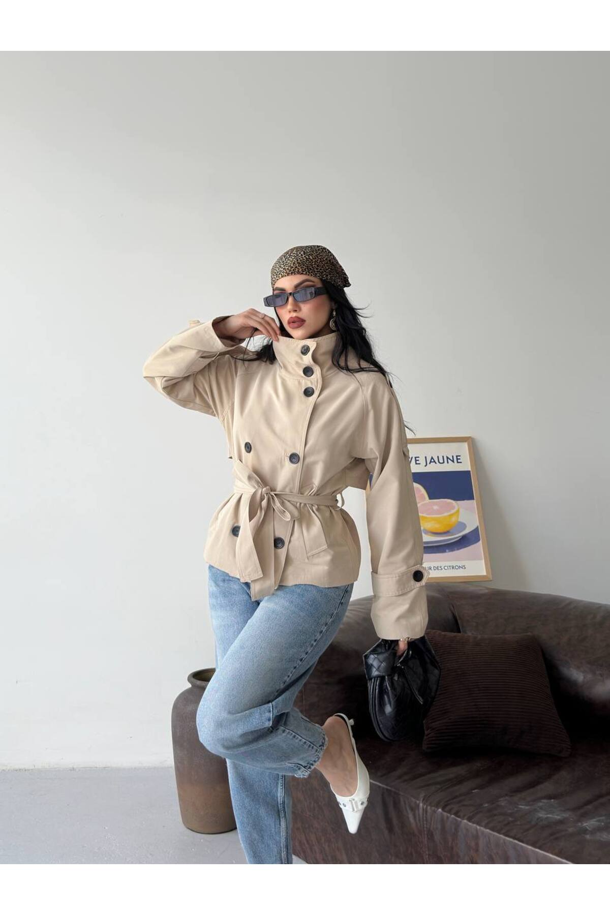 VESS MODA Dik Yaka ZR Model Astarlı Arkası Rüzgarlık Detaylı Kuşaklı Kısa Trençkot görsel 5