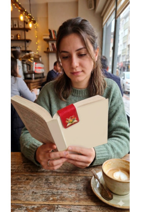 MUKEdu Çiçek Desenli Suni Deri Kitap Ayracı - Kırmızı