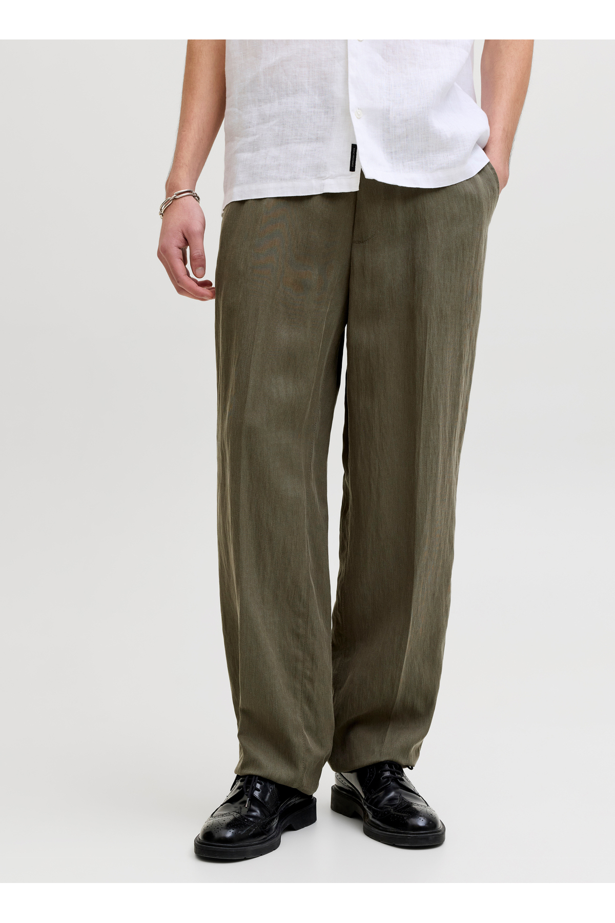 شلوار مردانه قهوه‌ای چینو کد ۱۲۲۷۷۶۴۱ JPSTKARL SKYE JOGGER SN جک اند جونز شلوار Jack & Jones