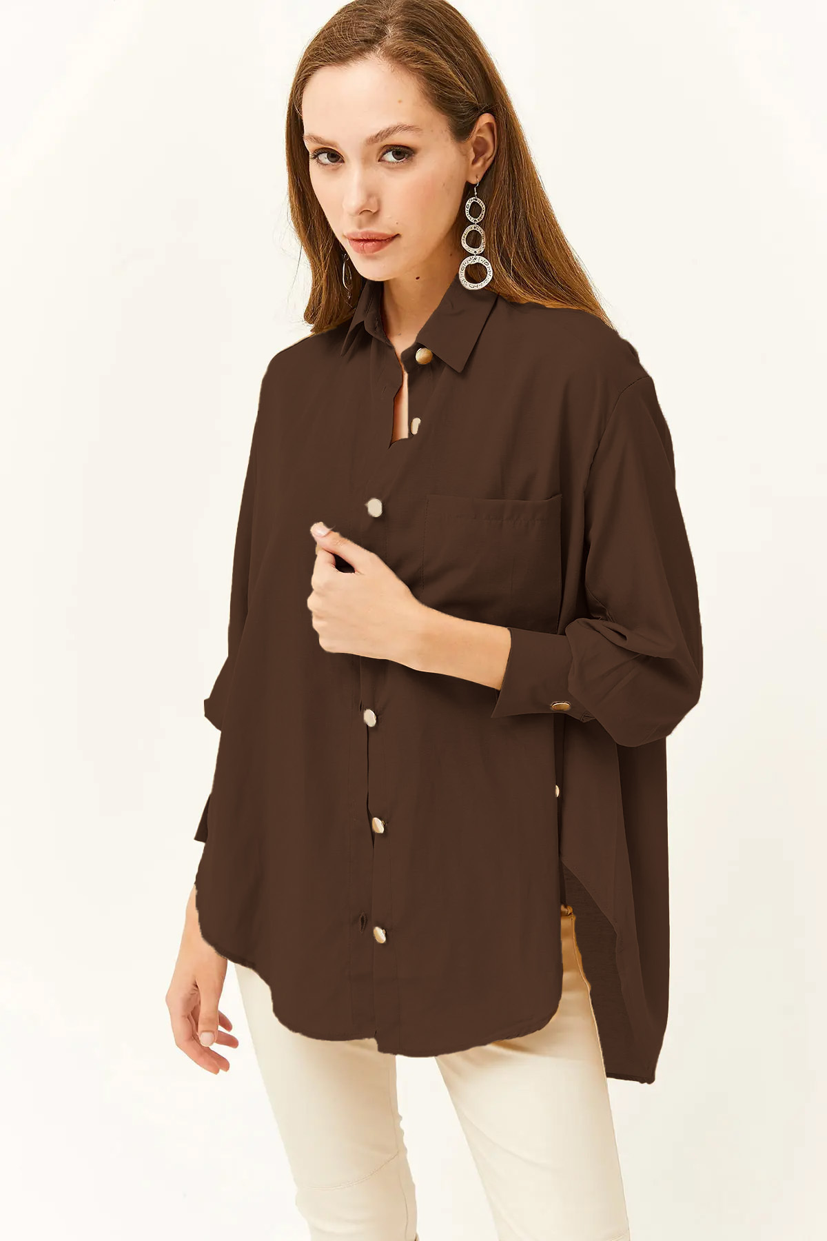 Olalook Kadın Acı Kahve Yanları Düğme Detaylı Oversize Dokuma Gömlek GML-19001004