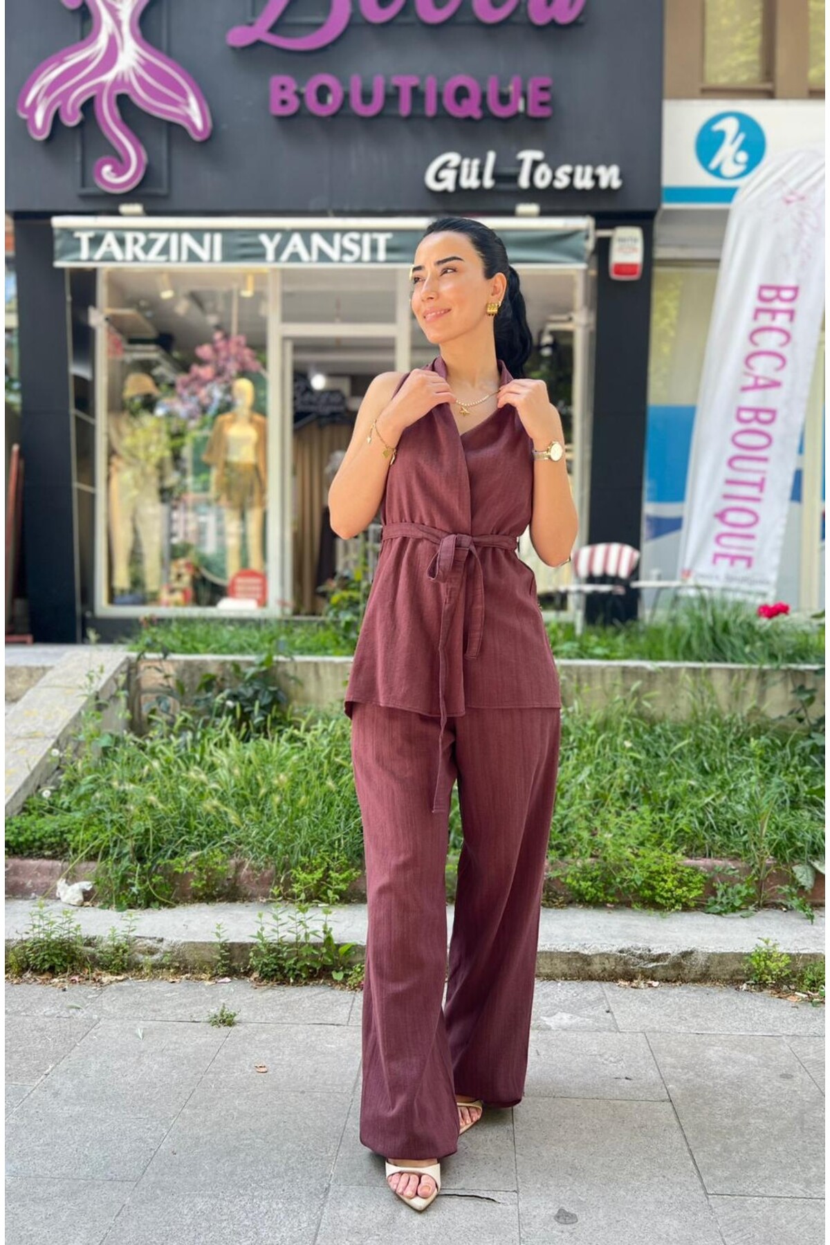 Sıfır Kollu Bağlamalı Alt Üst Pantolon Yelek Takım