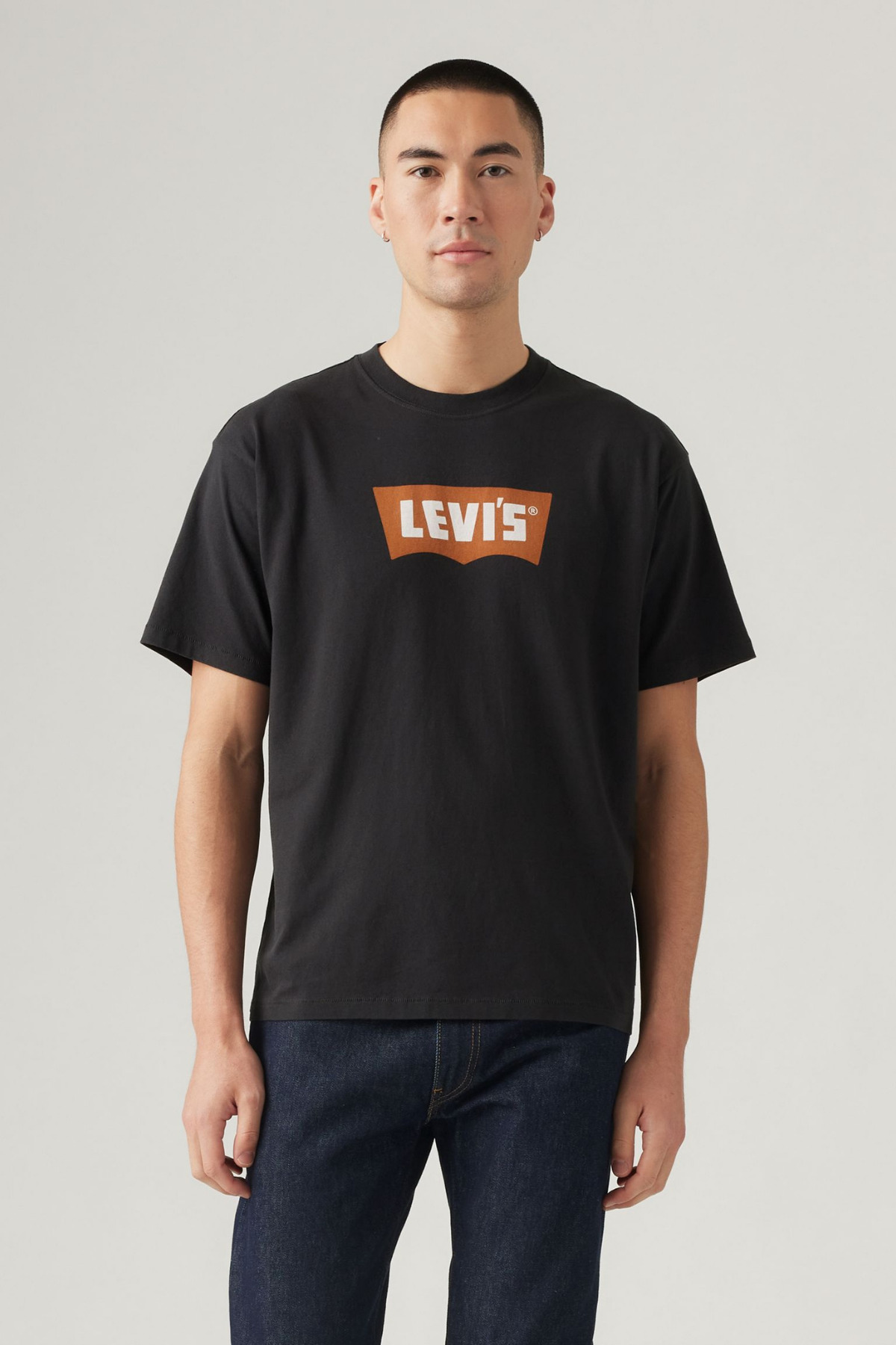 تی‌شرت طرح گرافیکی مشکی و آرامش‌بخش قدیمی لیوایز تی شرت Levi's
