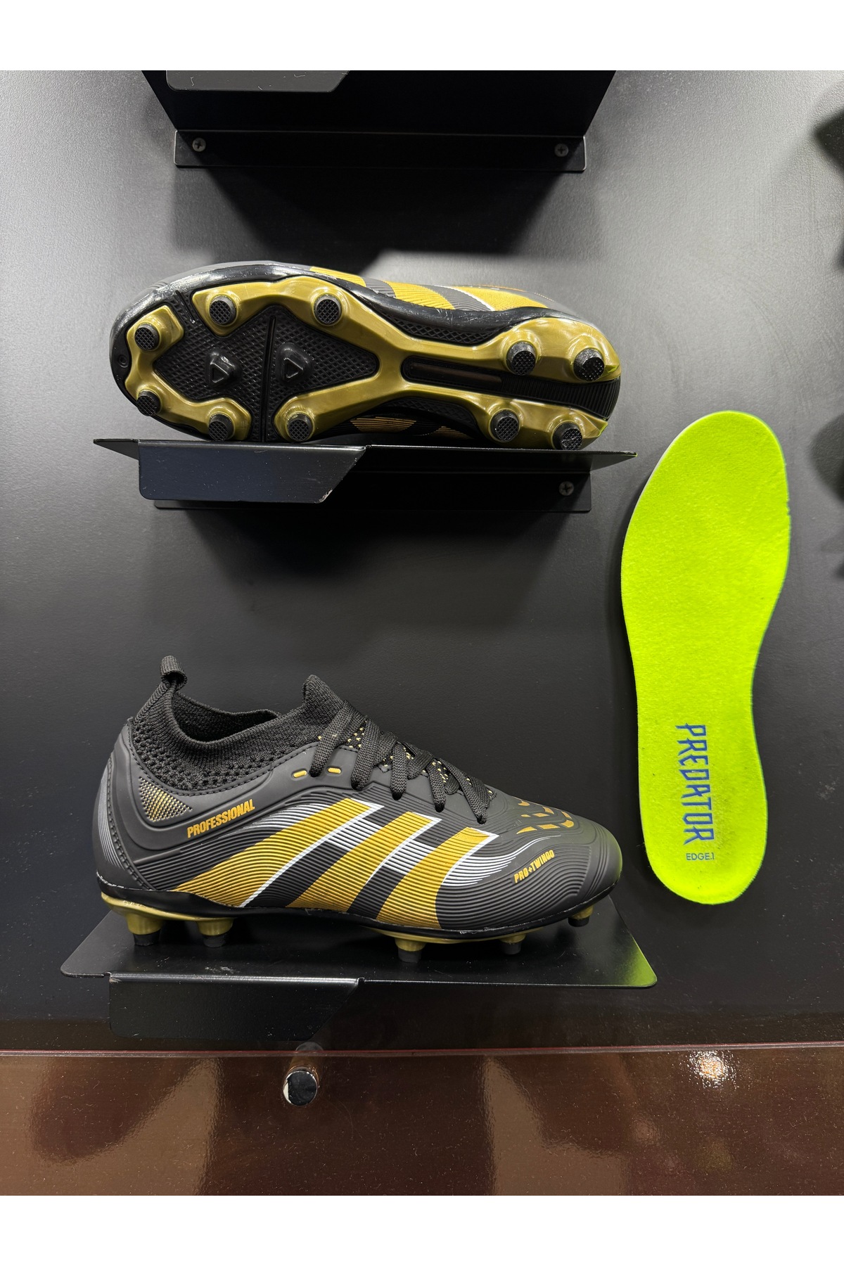 AİRBOOM Predator Profesyonel Halı Saha Futbol Kramponu görsel 2