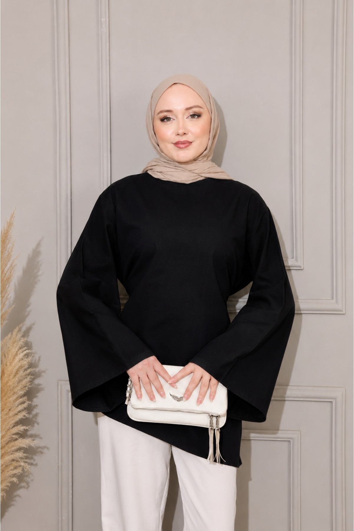 onlymoon Siyah %100 Keten Arkadan Bağlamalı Asimetrik Kesim Tunik | Geniş Kollu Doğal Pamuklu Oversize Günlük Tesettür Tunik | Rahat Şık Kadın Üst Giyim görsel 2