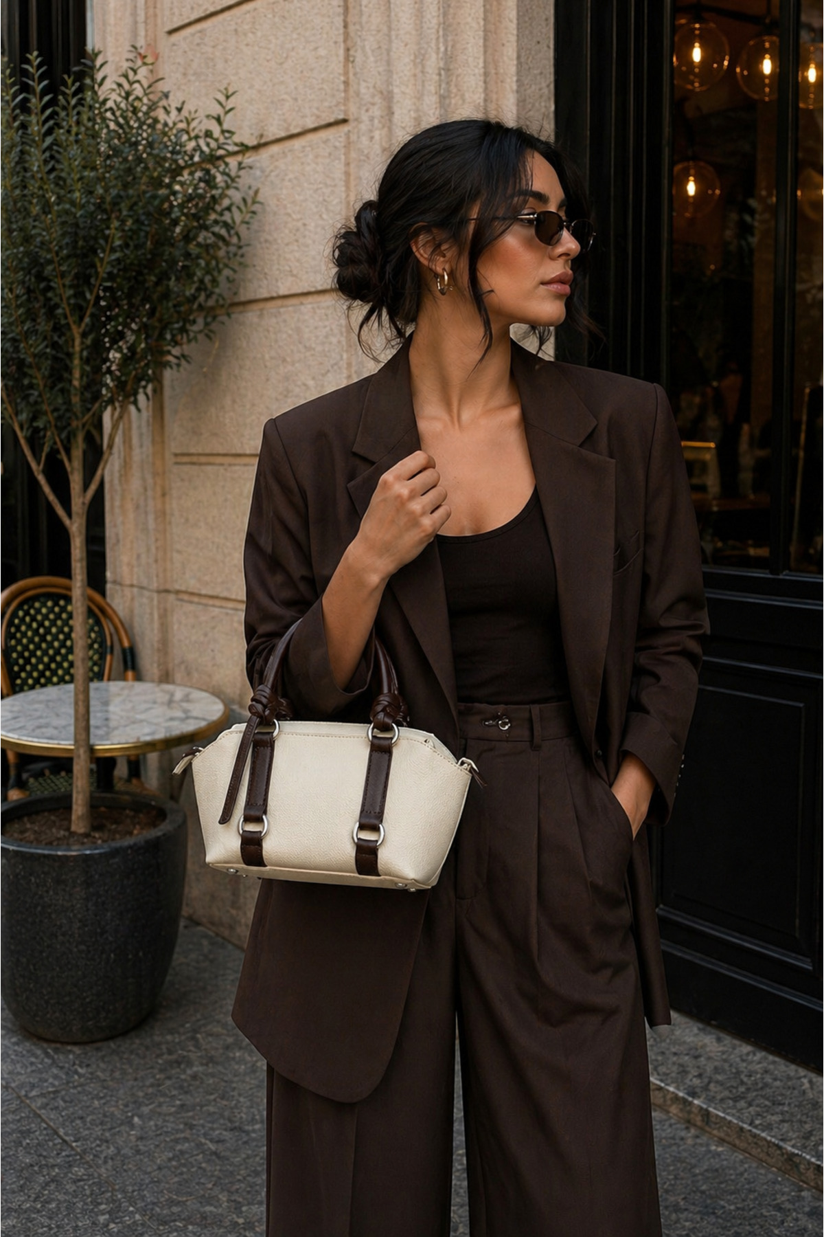 Women's Timeless Trend Model Metal Accessory Detailed Crossbody Shoulder Bag
