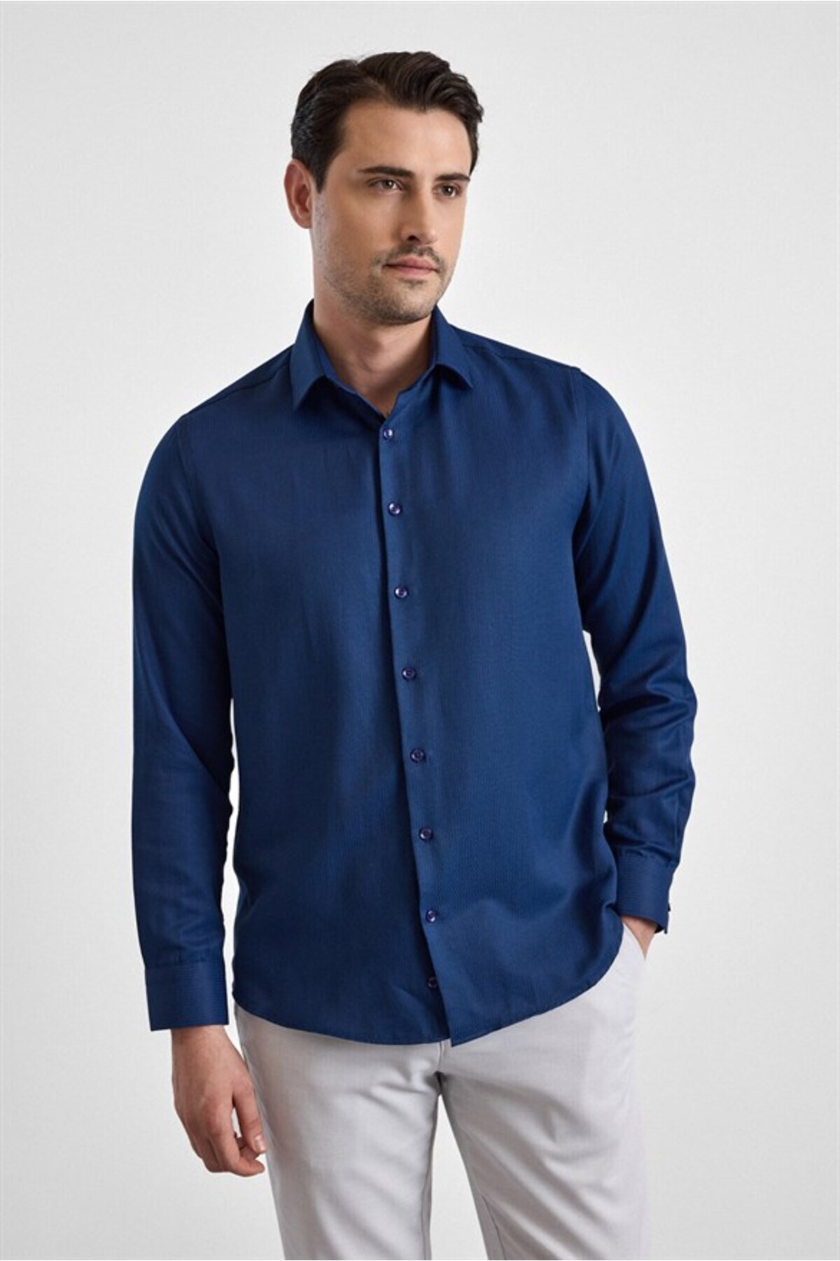 SÜVARİ Lacivert Regular Klasik Yaka Casual Gömlek — سرمه‌ای SGM2025300001