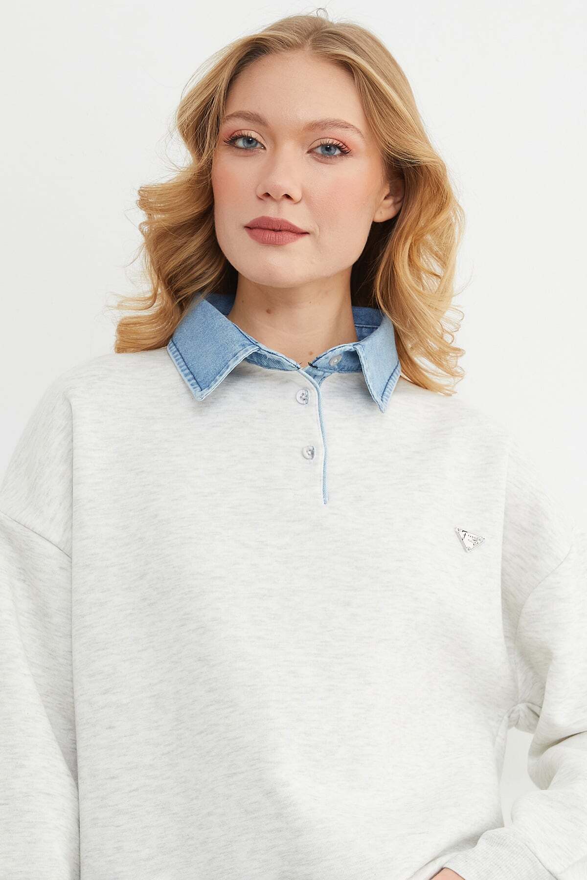 Fulla Moda 3 İplik Kot Garnili Metal Aksesuarlı Sweatshirt görsel 7