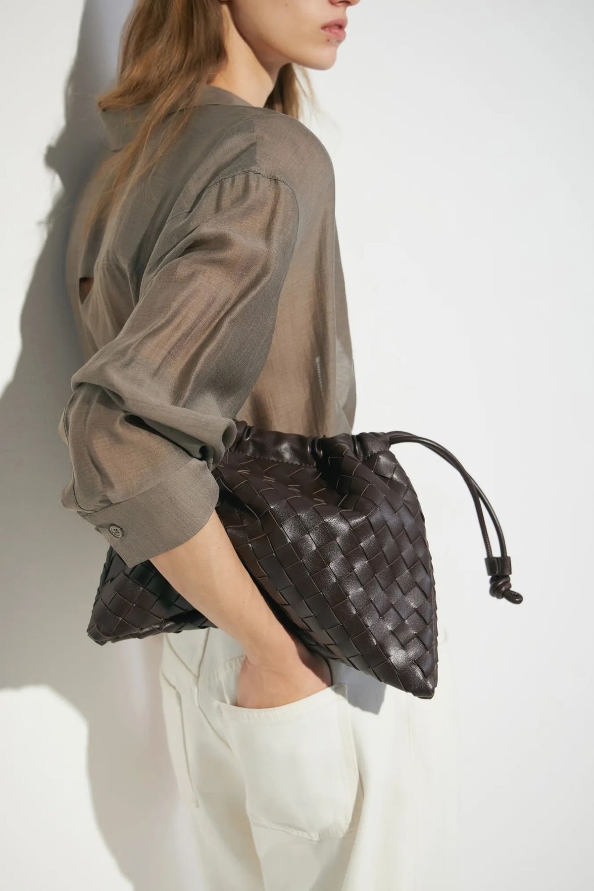 Women's Knitted Pattern Medium Drawstring Bag Brown Braided