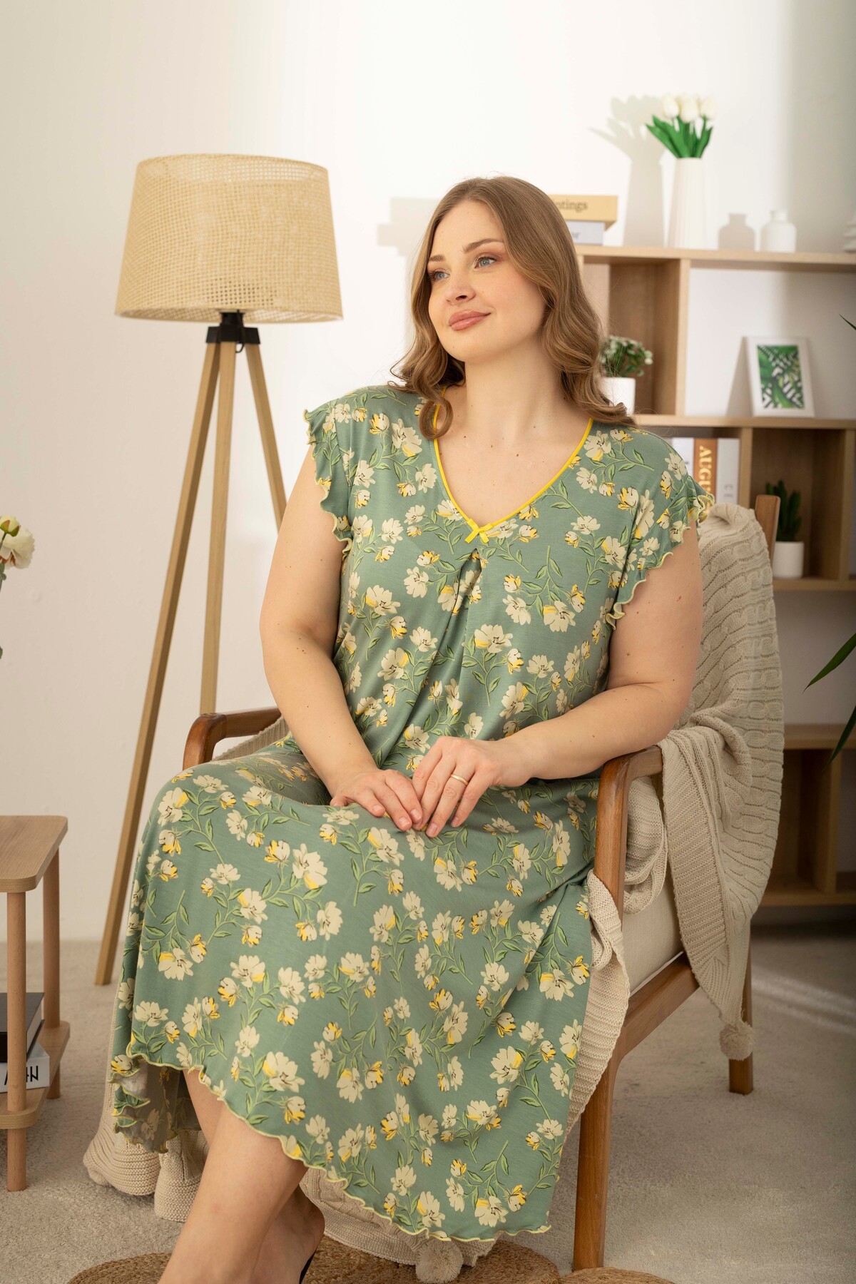 Green Flower Patterned Ring Viscose Short Sleeve Plus Size Dress