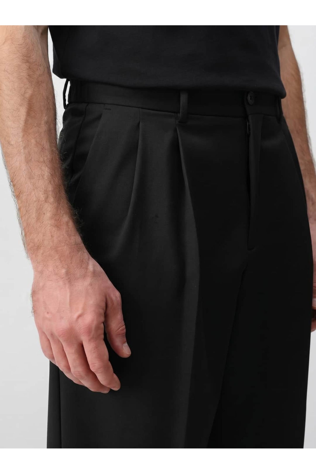 Pileli Bol Kalıp Siyah Pantolon SS7114 — مشکی pileli-bol-kalip-siyah-pantolon-ss7114-1 — تصویر 2 از 3