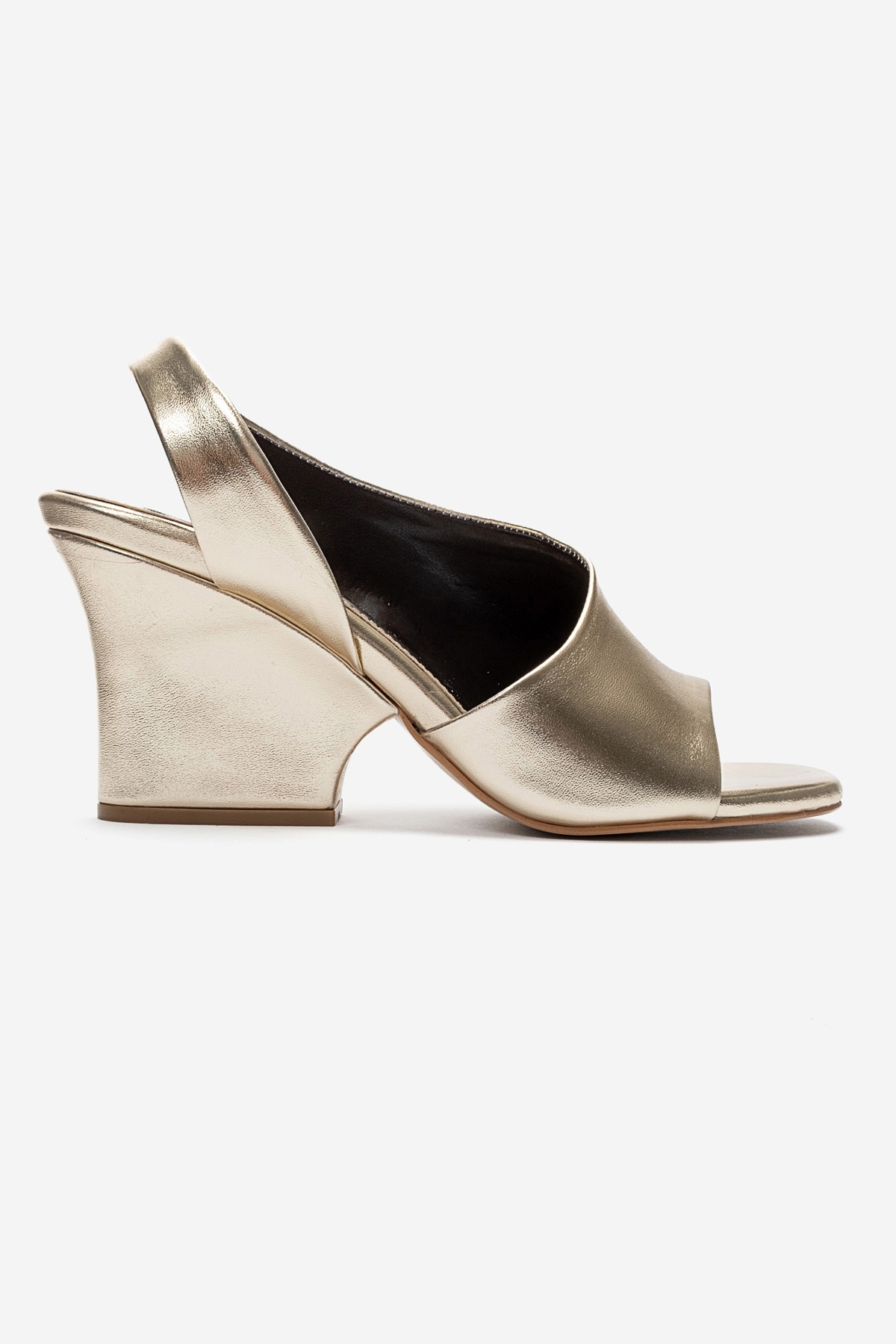 LuviShoes ZYRA Altın Cilt Kadın Dolgu Topuklu Ayakkabı görsel 4