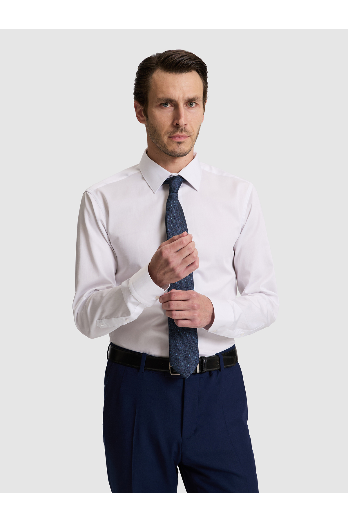 Cacharel Beyaz Slim Fit %100 Pamuk Klasik Yaka Basic Gömlek 50328756-VR013 — سفید
