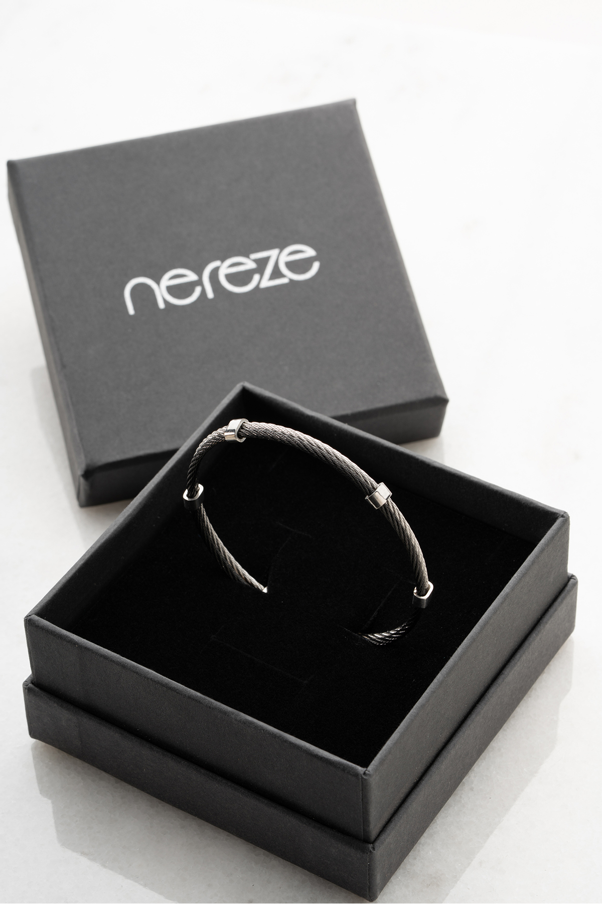 Nereze Kelepçe Model 4 mm Çift Renk Halat Tasarım Erkek Çelik Bileklik görsel 4
