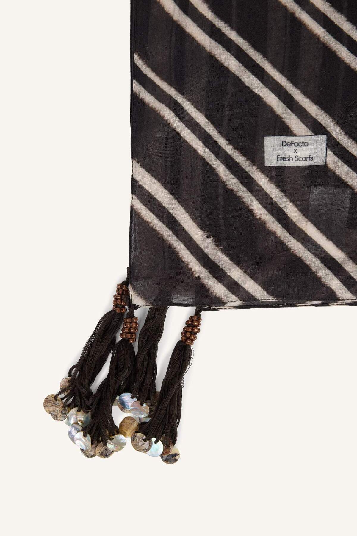 DeFacto Fresh Scarfs X DeFacto Summer Blocks Bej Viskon Püsküllü Şal I1745AX26SM görsel 8