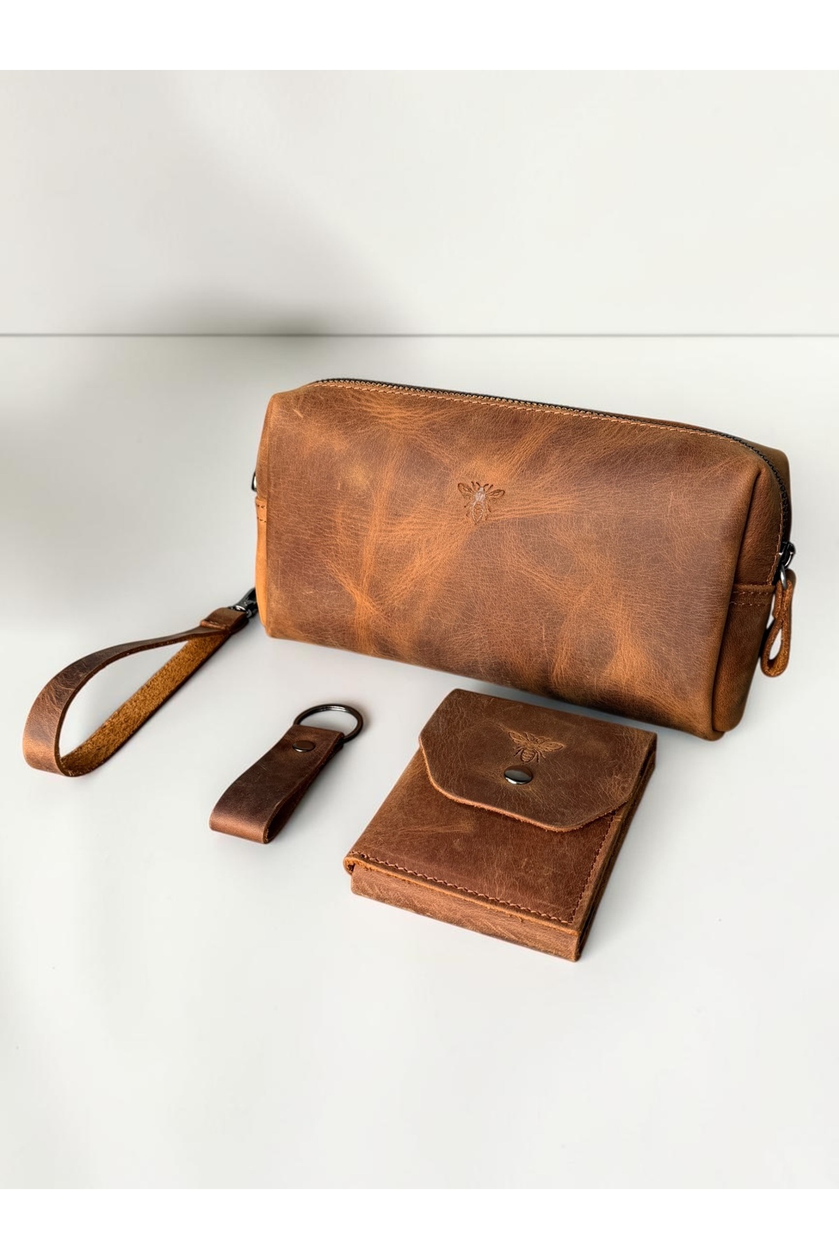 BeeBlack %100 Hakiki Crazy Dana Derisi Pirana Model (El Çantası , Cüzdan , Anahtarlık) SET'İ şık minimalist görsel 7