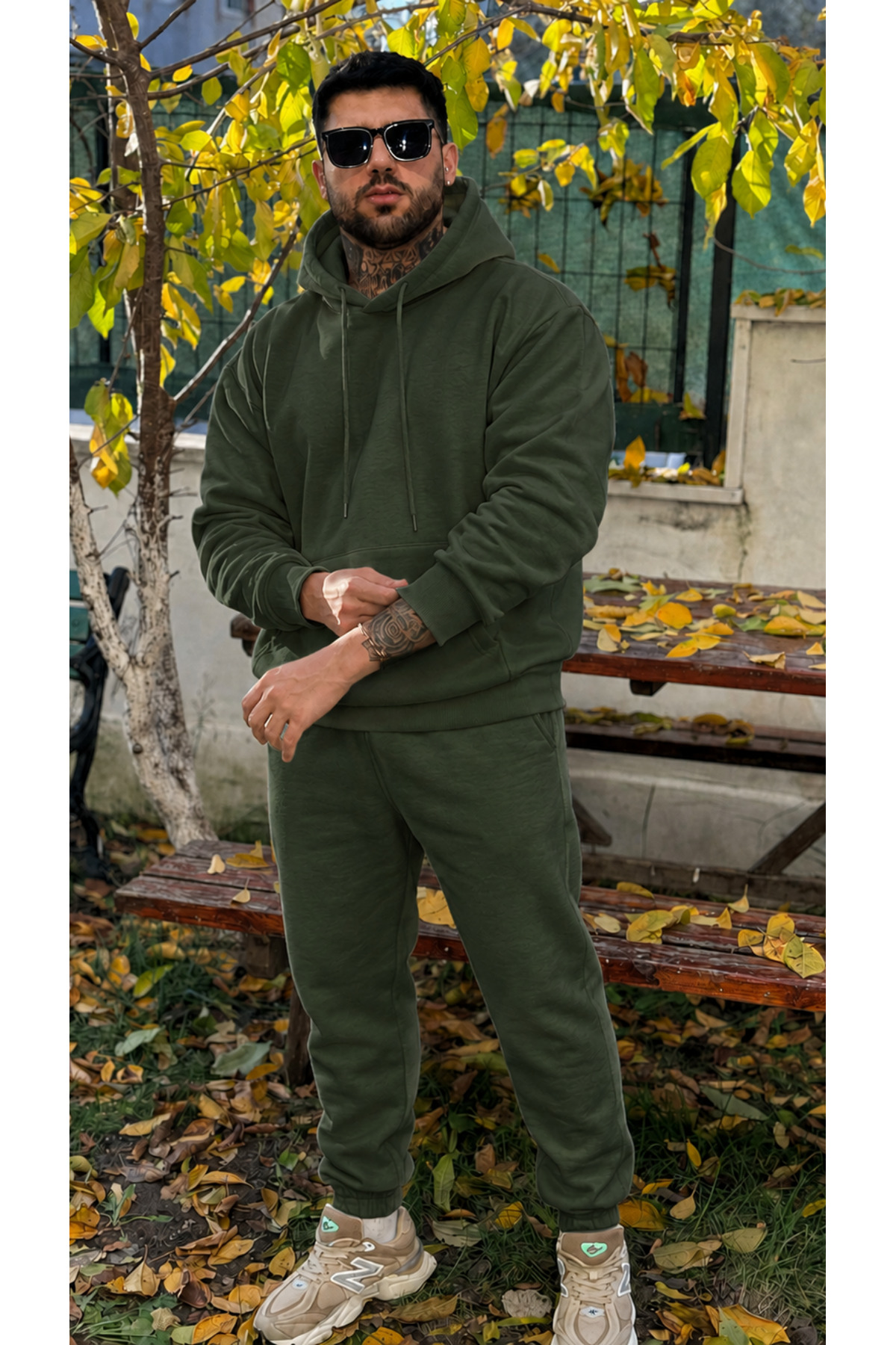 Erkek Kapşonlu 3 İplik Şardonlu Salaş Bol Hoodie Eşofman Takımı — خاکی Mstf6027-1 — تصویر 2 از 4