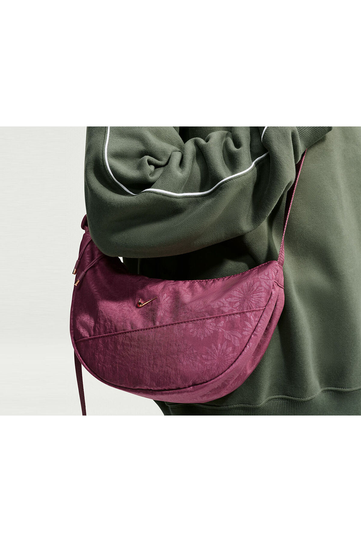 Nike Kadın Çanta Omuz Çantası AURA CRESCENT CROSSBODY Günlük Kadın Çanta Çiçek Desenli Çanta görsel 2