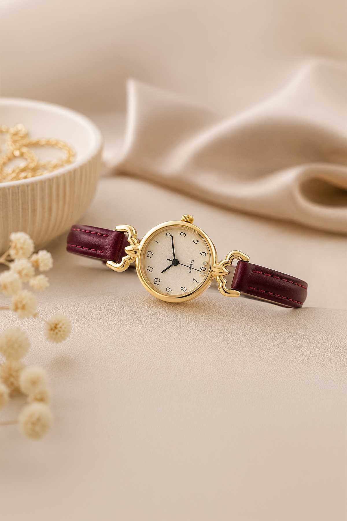 GANYMET Boffy Vintage Minimalist Bordo Deri Kordon Kadın Kol Saati - Gold Detaylı Şık Tasarım Kadın Saat görsel 4